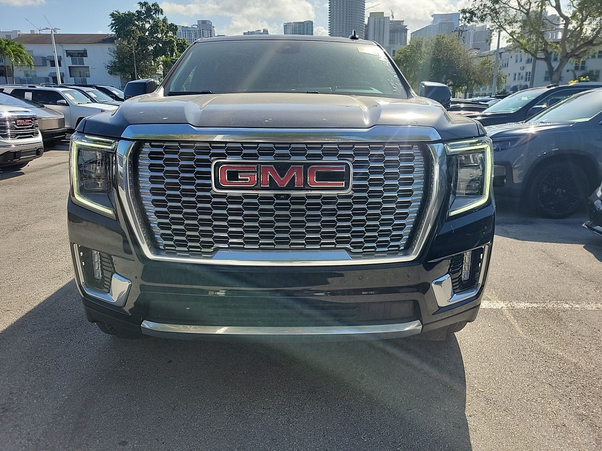 2023 GMC Yukon XL Denali
