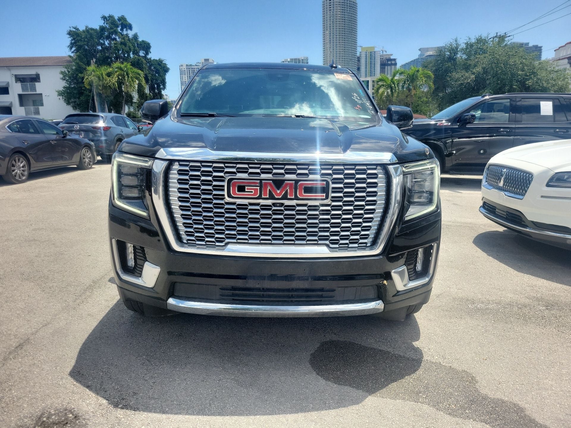 2023 GMC Yukon XL Denali