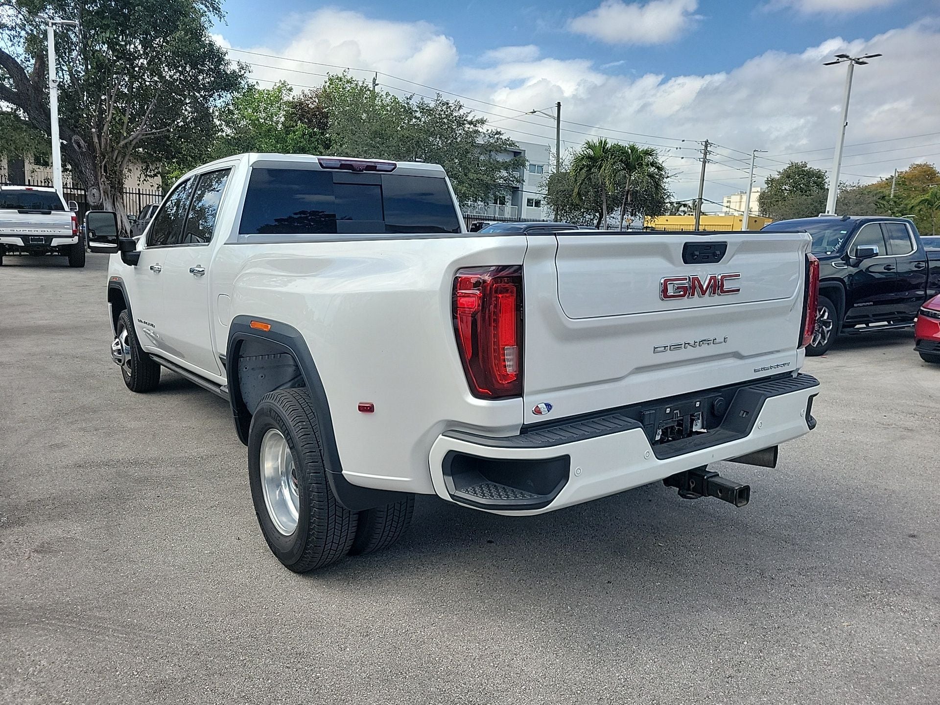 2023 GMC Sierra 3500HD Denali