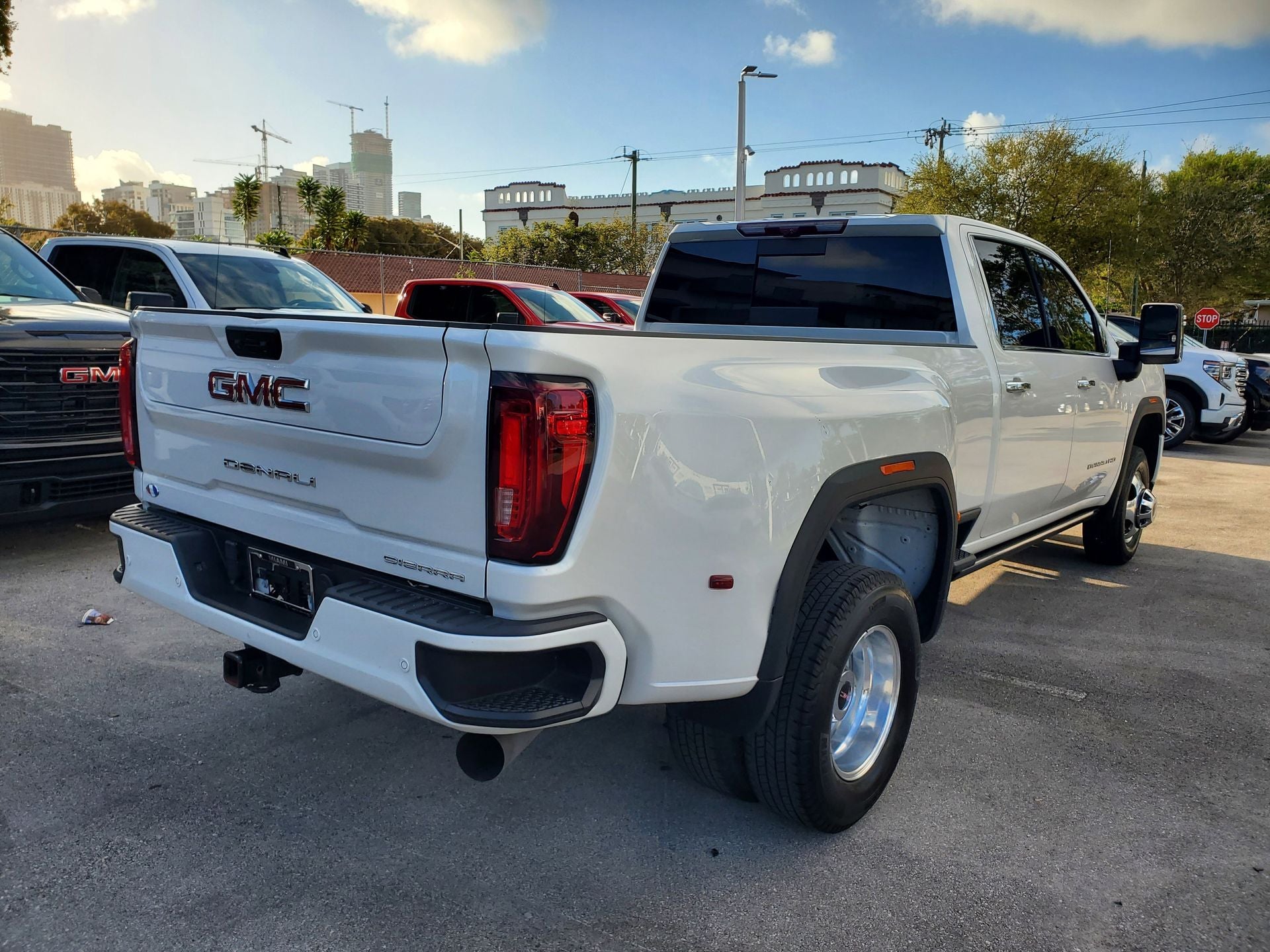 2023 GMC Sierra 3500HD Denali