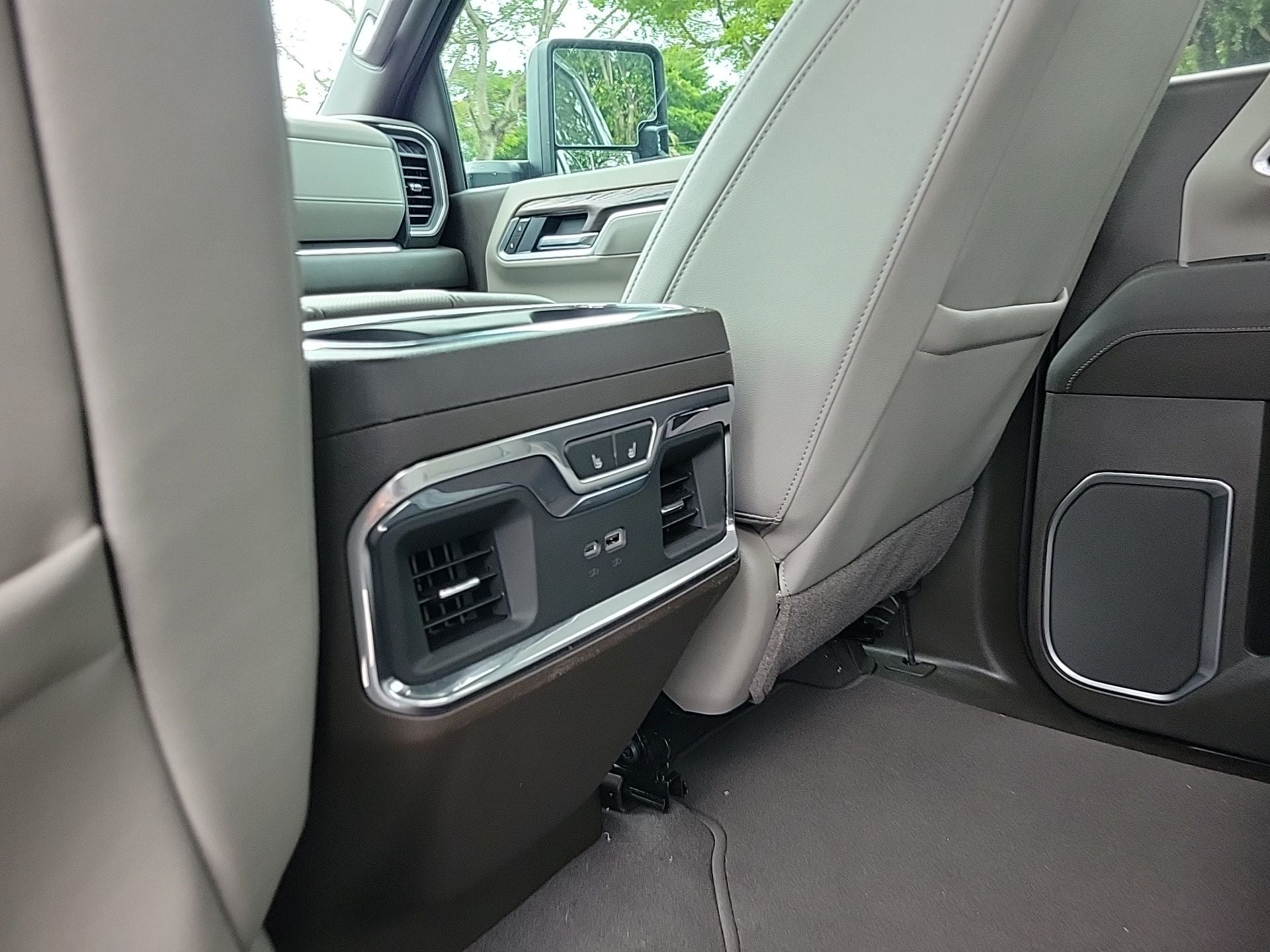 2025 GMC Sierra 2500HD SLT