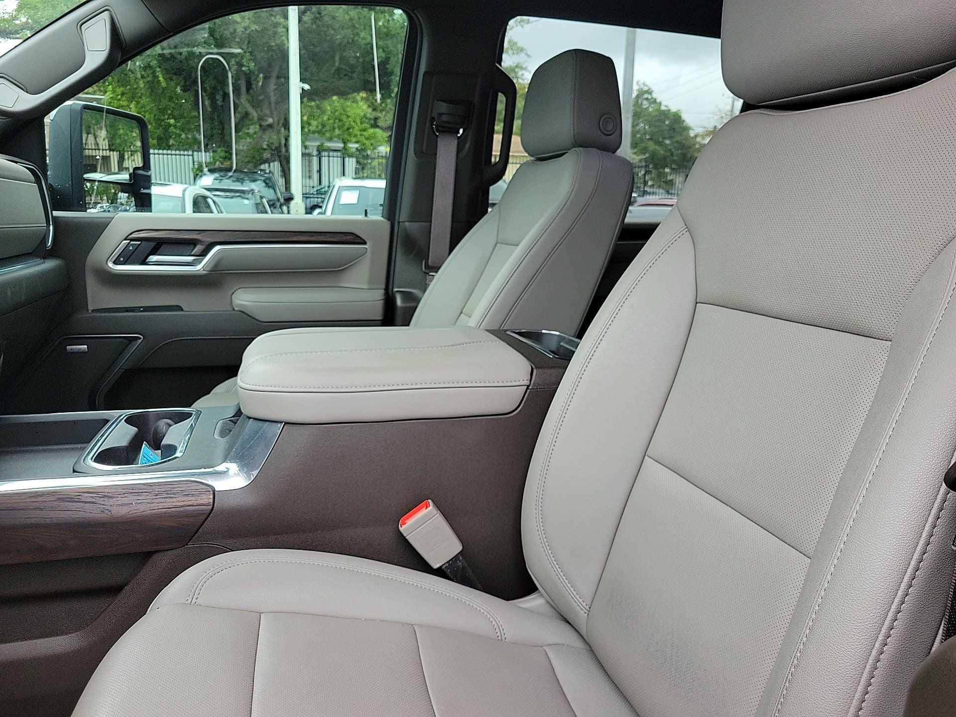 2025 GMC Sierra 2500HD SLT