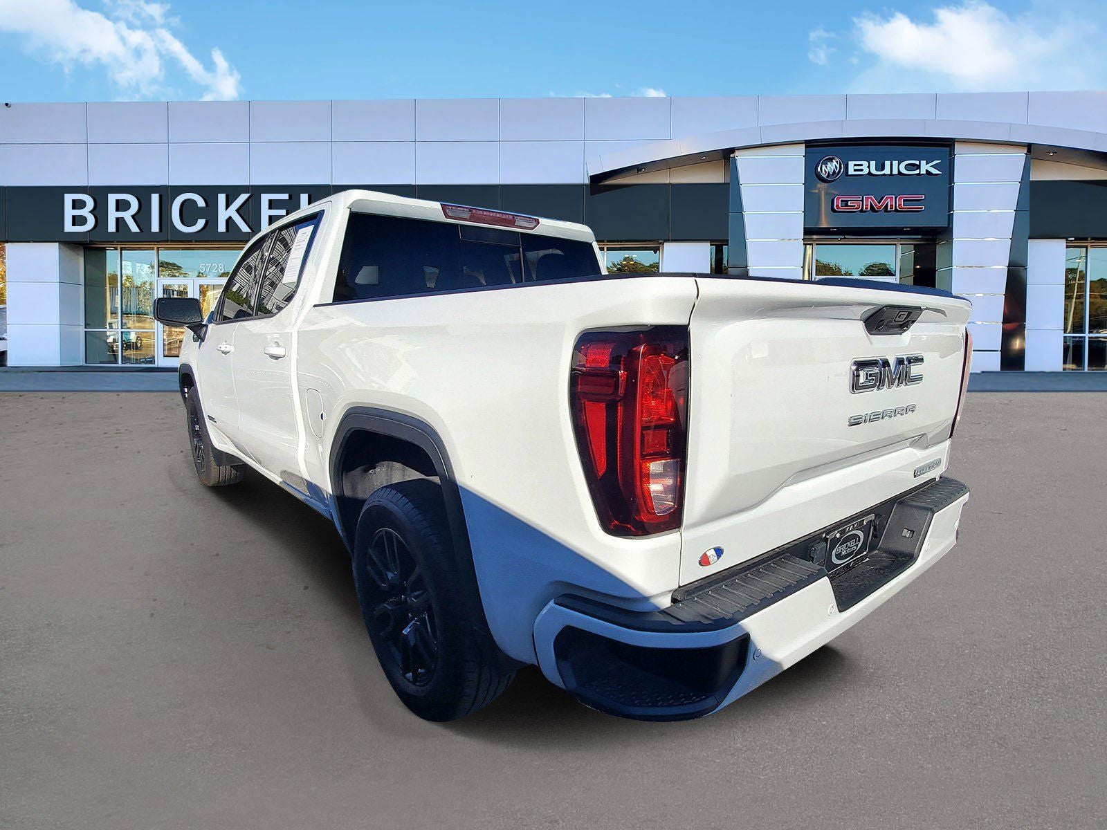 2024 GMC Sierra 1500 Elevation