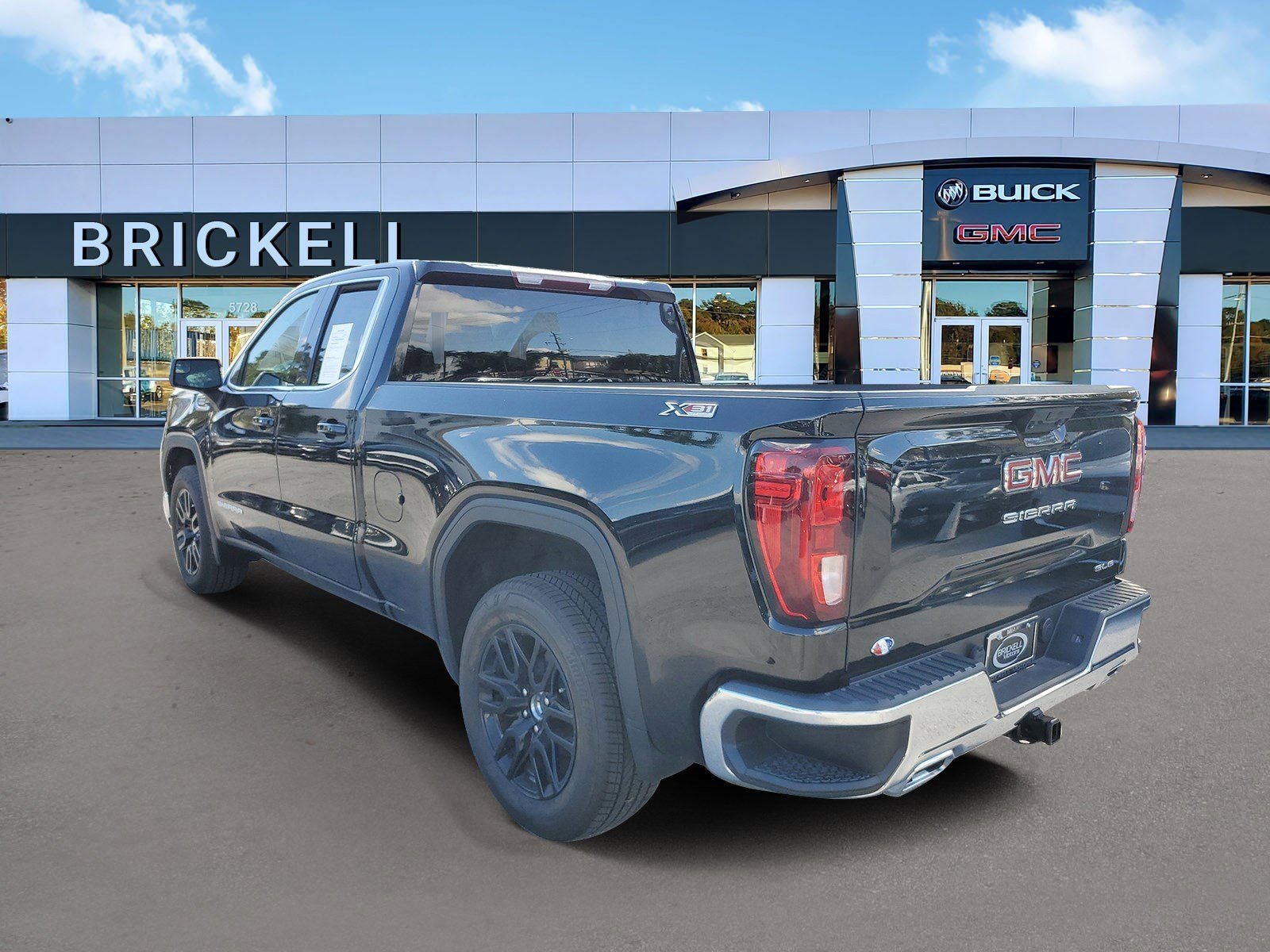 2023 GMC Sierra 1500 SLE