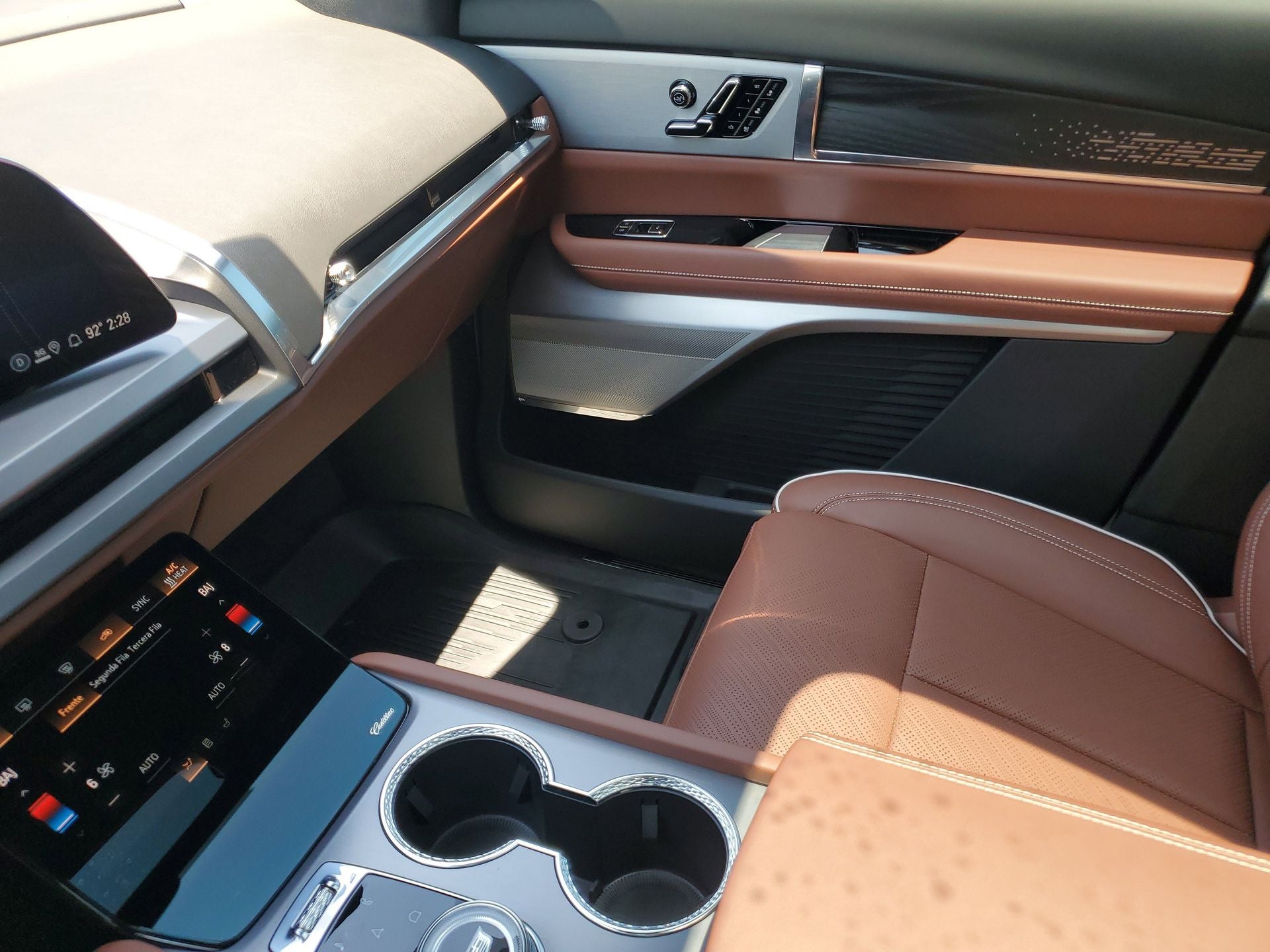 2026 Cadillac VISTIQ Platinum