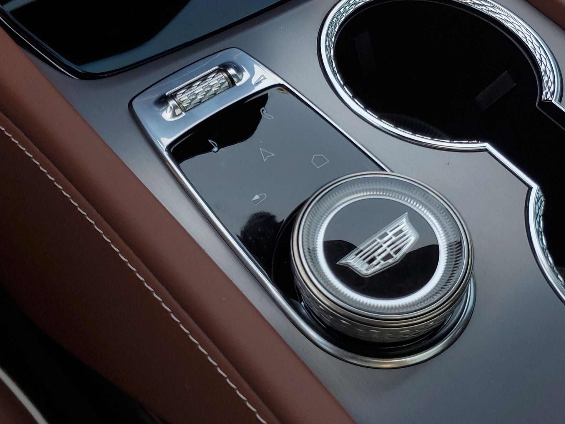 2026 Cadillac VISTIQ Platinum