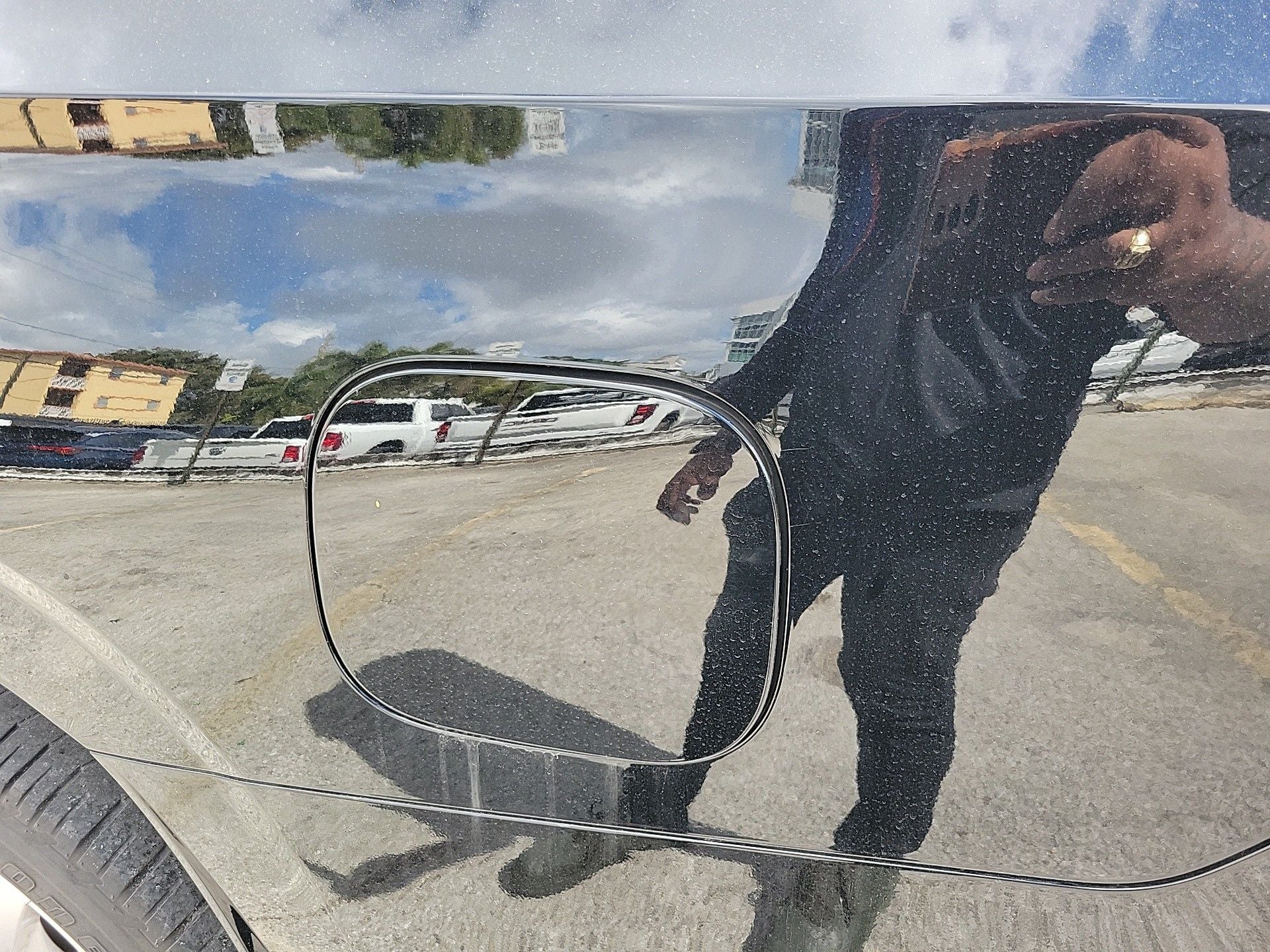 2023 Cadillac Escalade ESV Premium