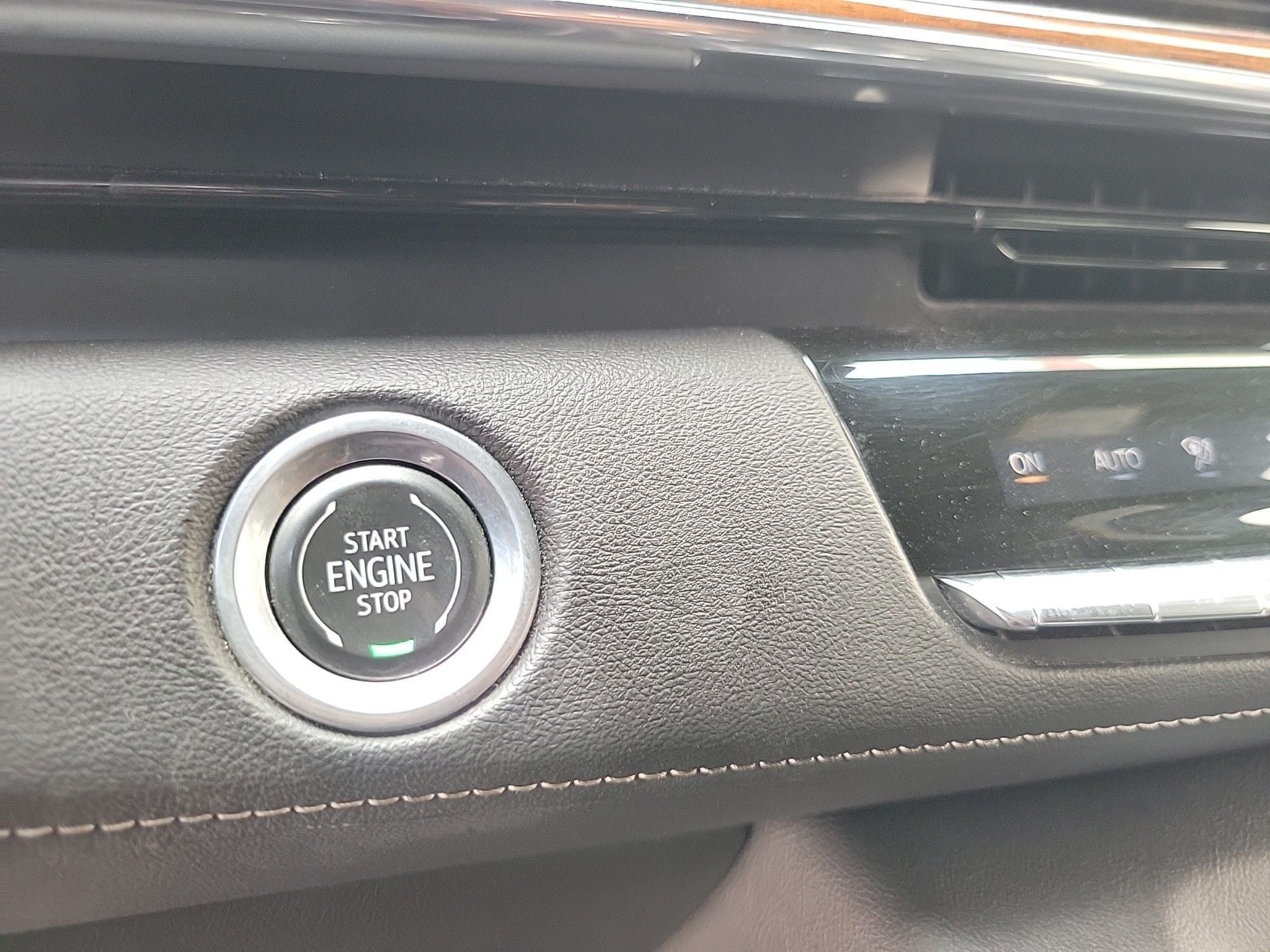 2023 Cadillac Escalade ESV Premium