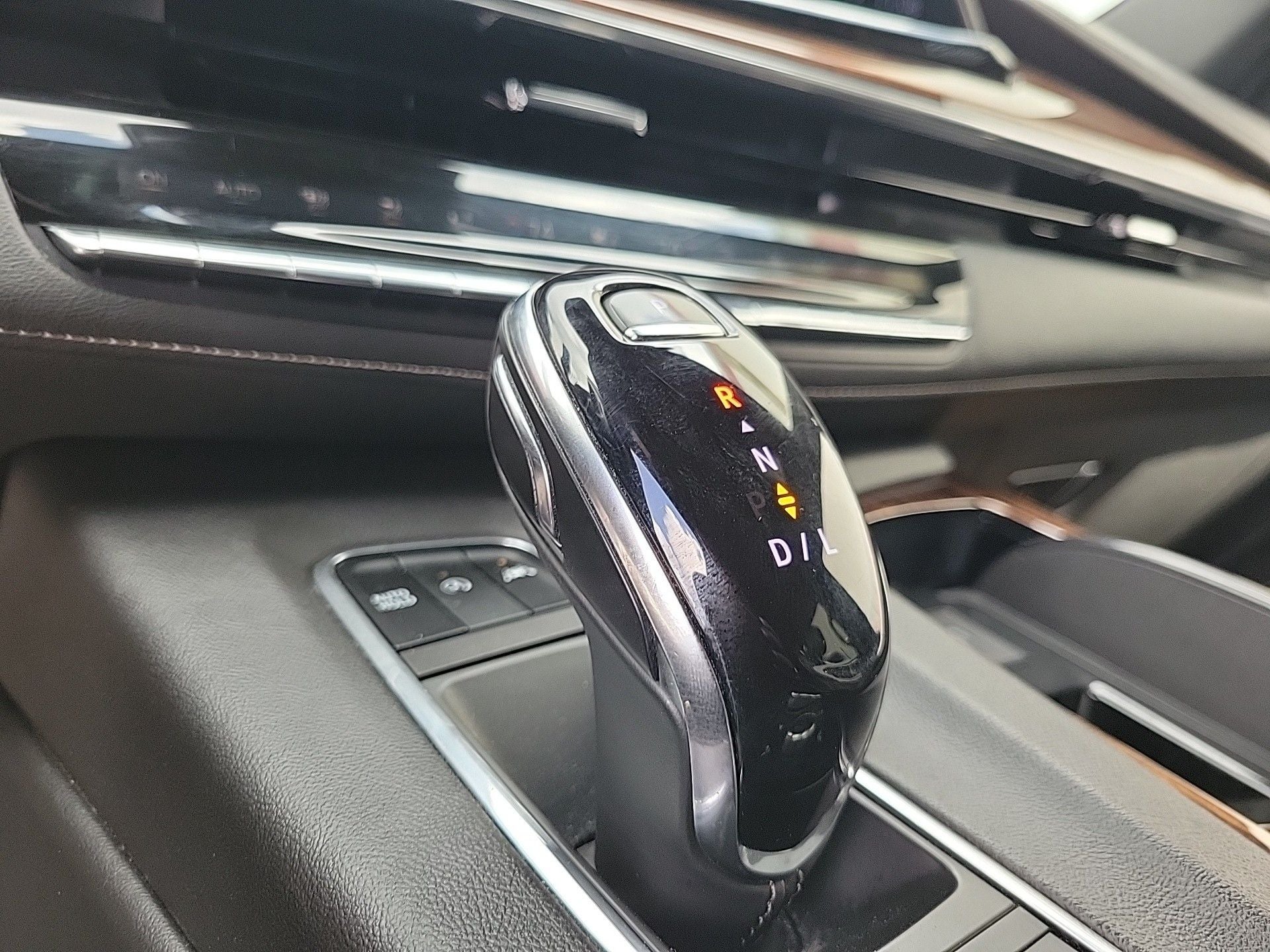 2023 Cadillac Escalade ESV Premium