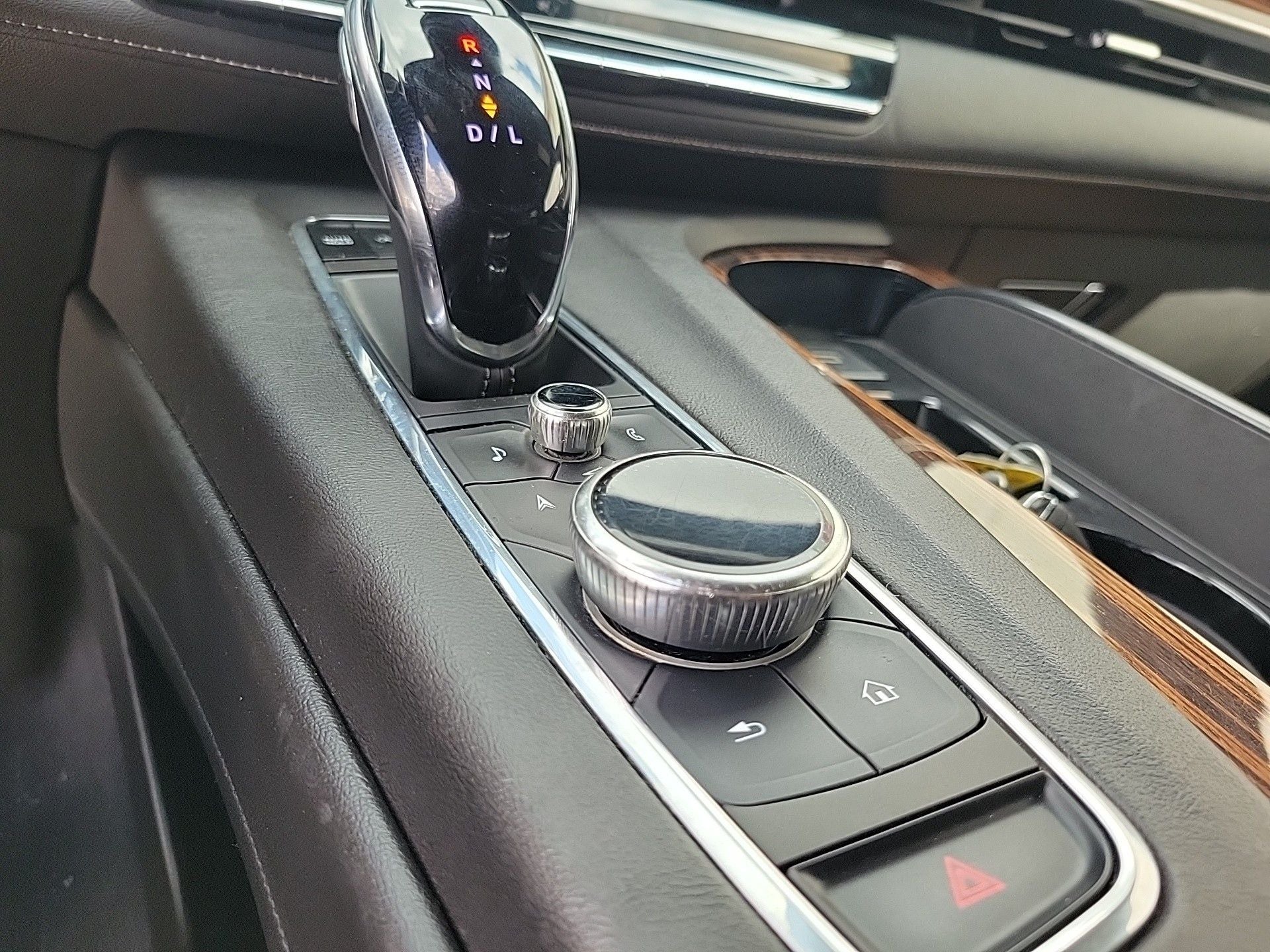 2023 Cadillac Escalade ESV Premium