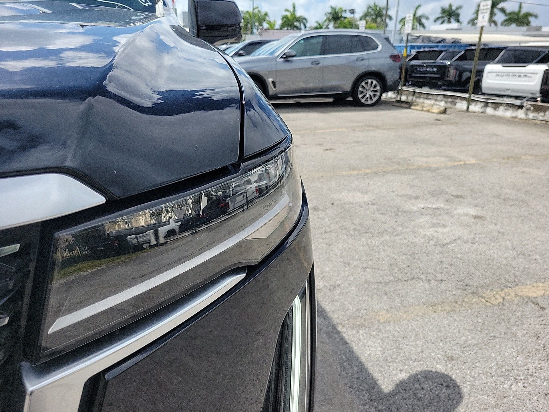 2023 Cadillac Escalade ESV Premium