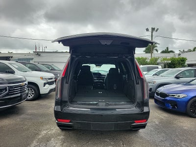 2023 Cadillac Escalade Sport