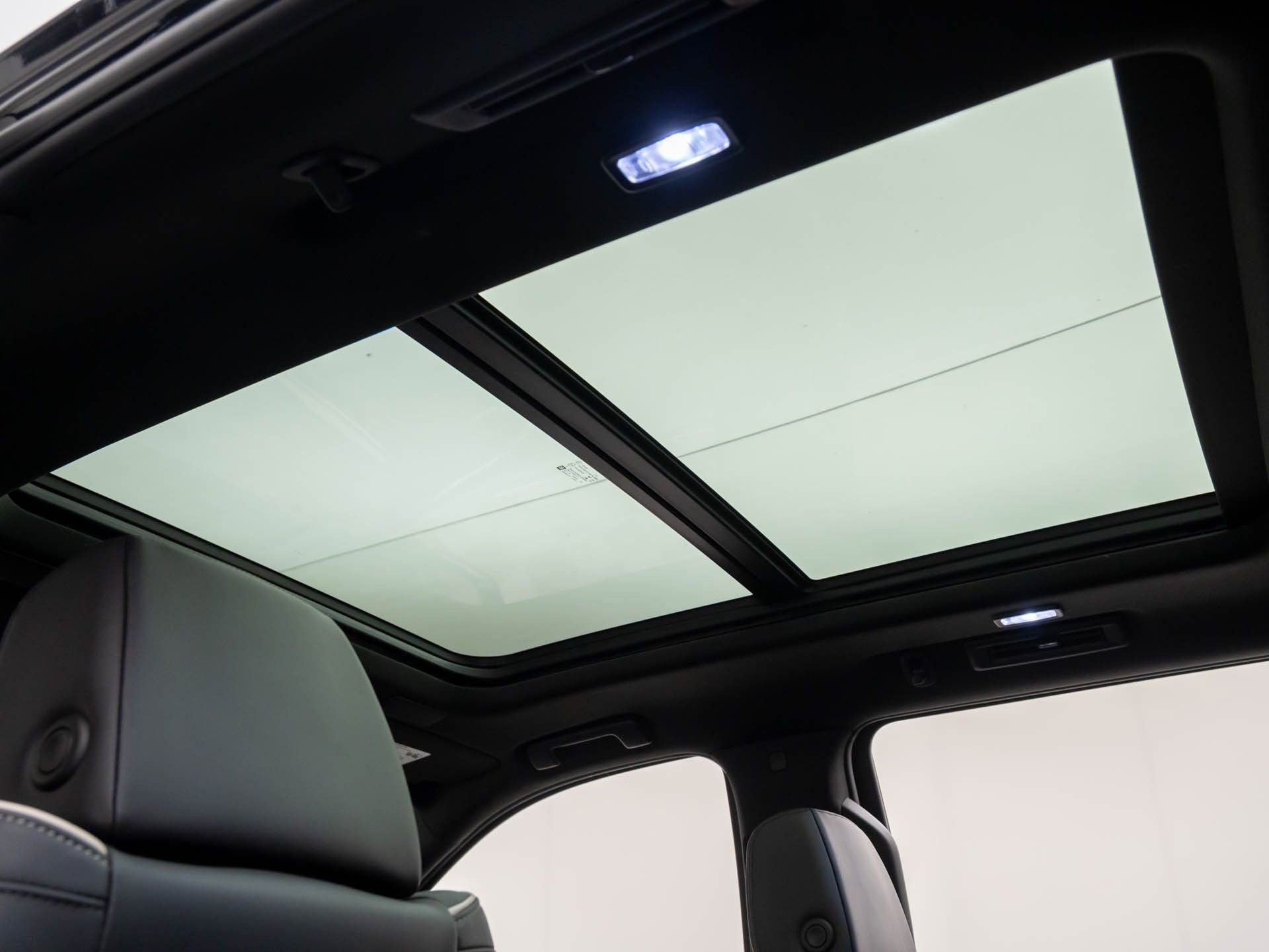 2023 Cadillac Escalade ESV Premium