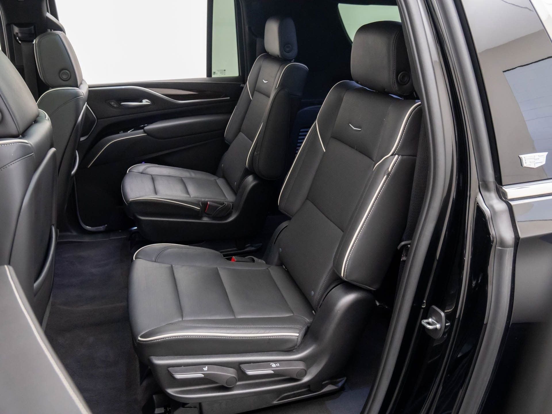 2023 Cadillac Escalade ESV Premium