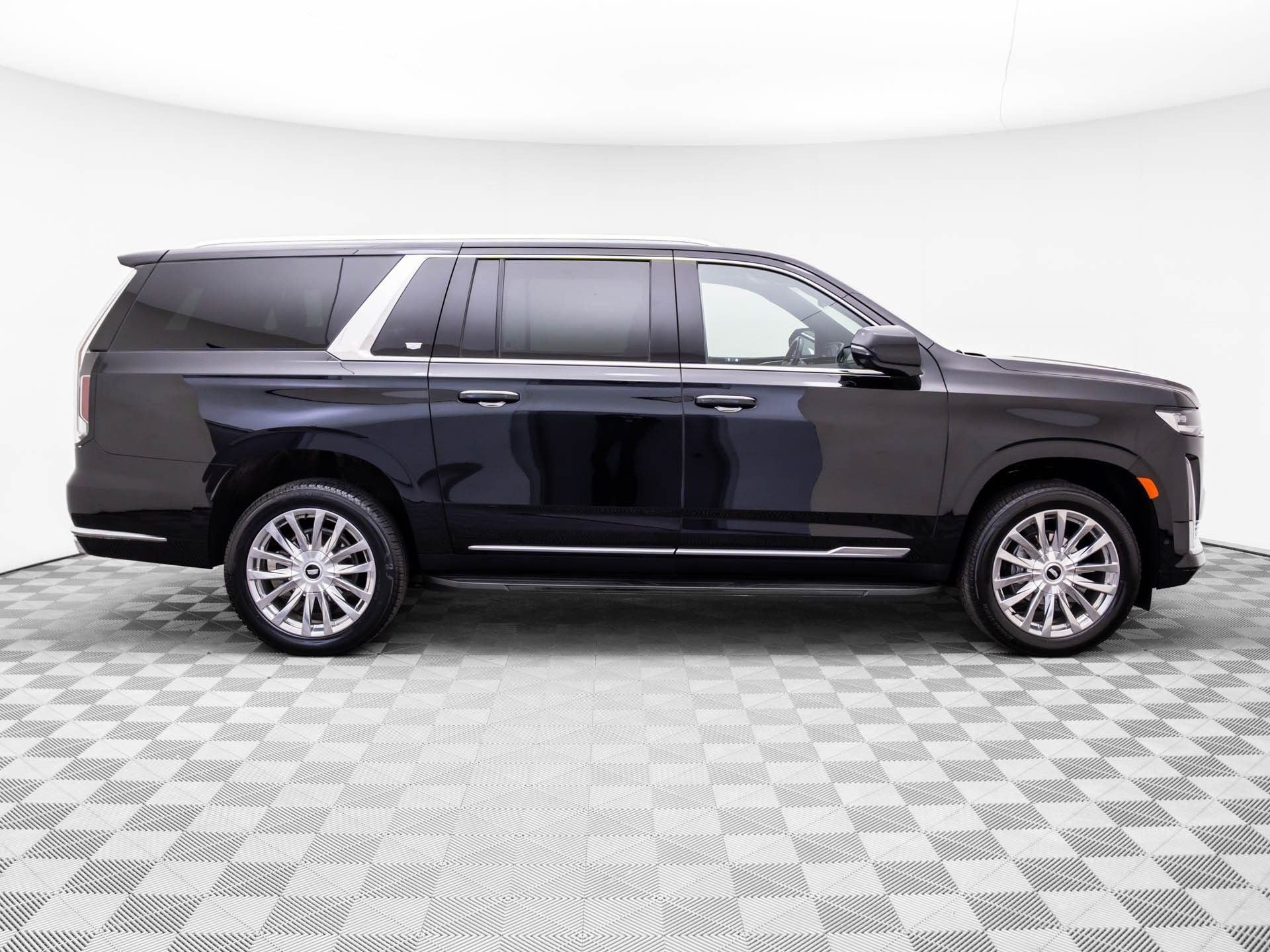 2023 Cadillac Escalade ESV Premium