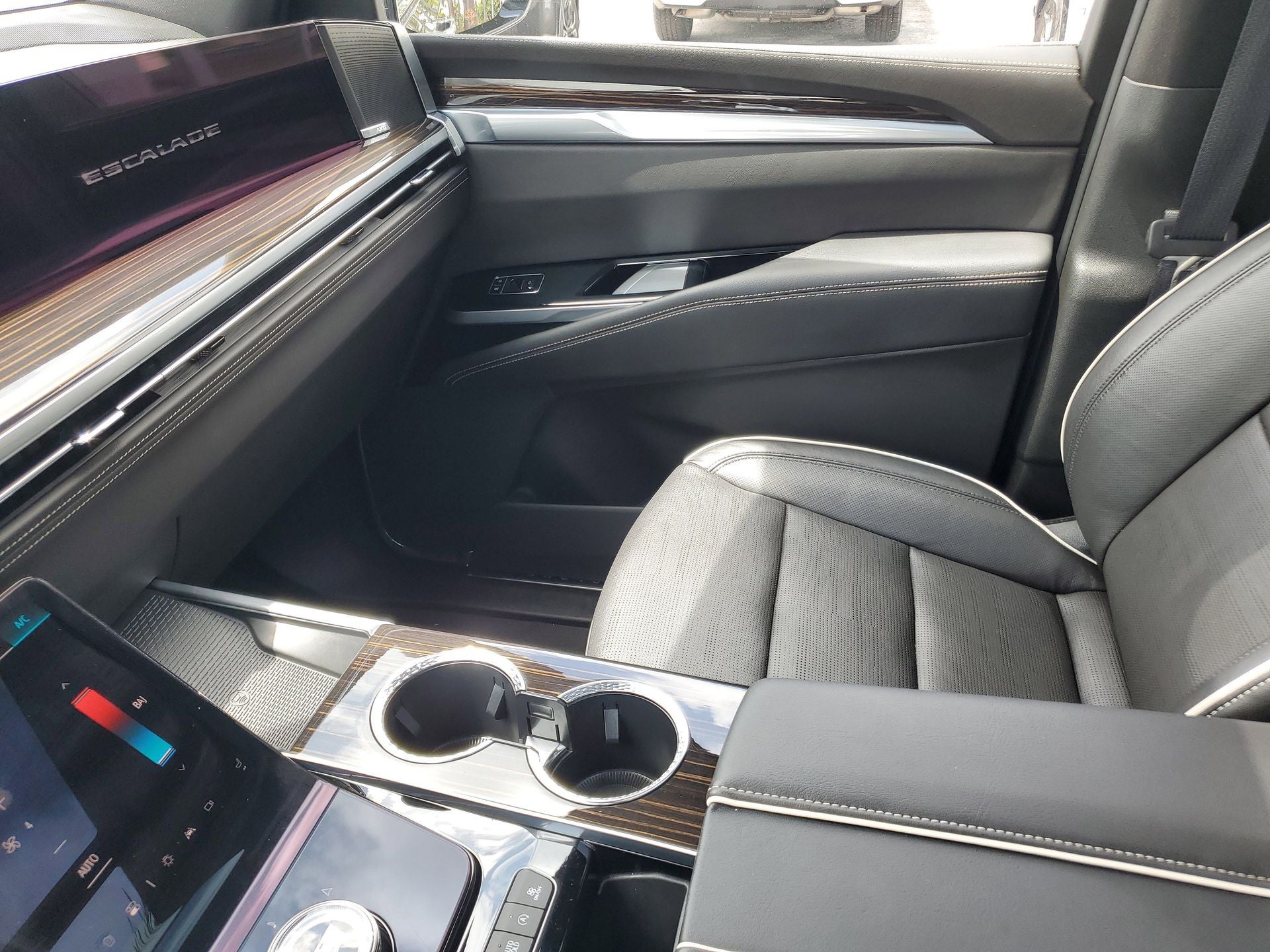 2025 Cadillac Escalade Premium Luxury