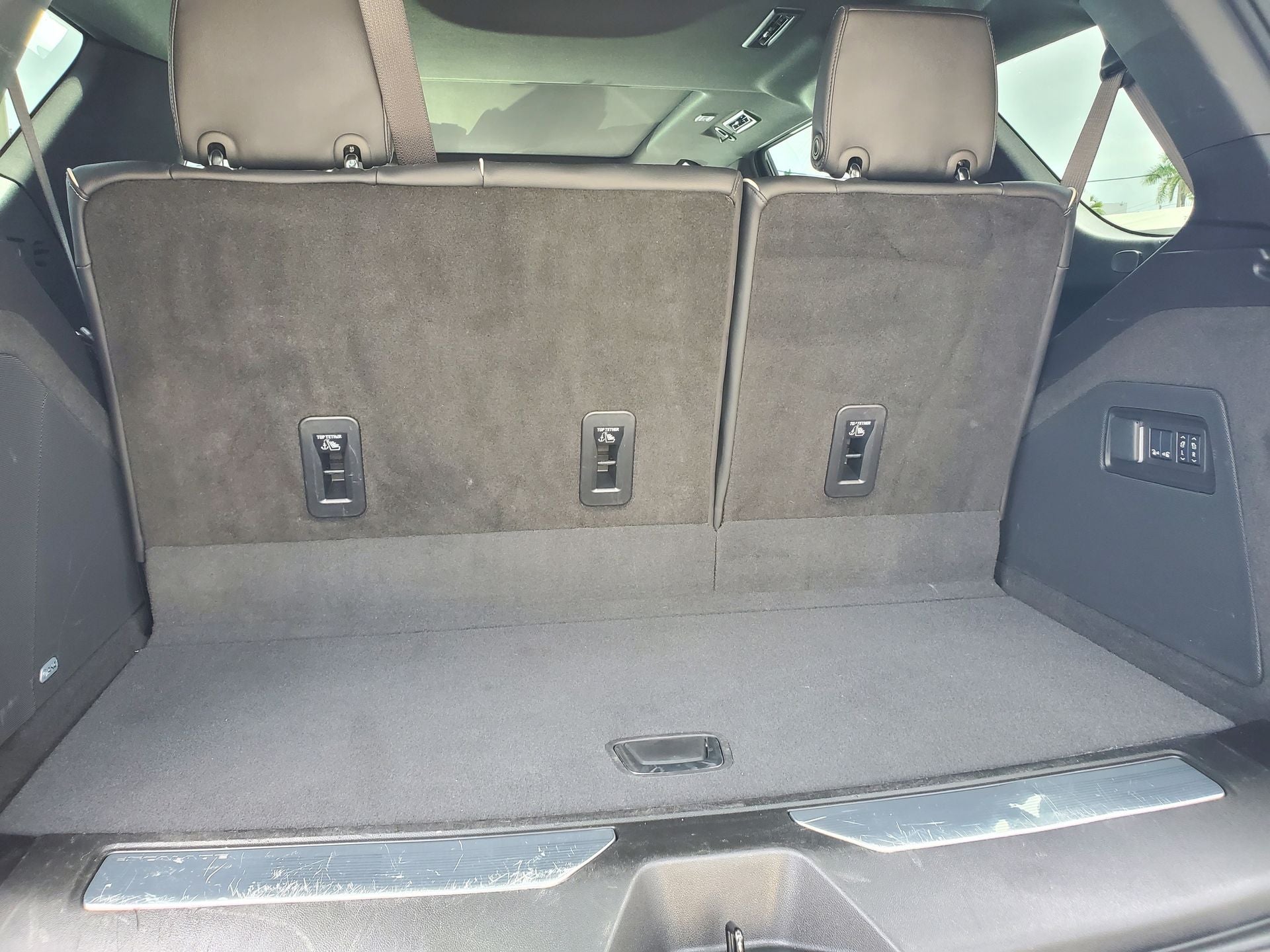 2025 Cadillac Escalade Premium Luxury