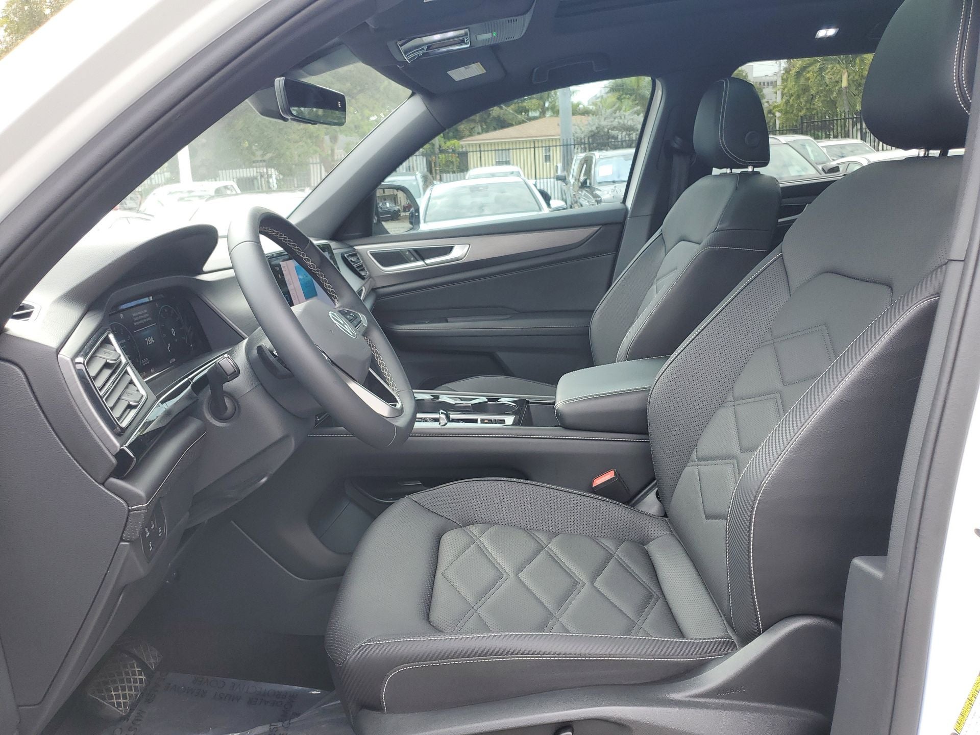 2024 Volkswagen Atlas Cross Sport 2.0T SE w/Technology