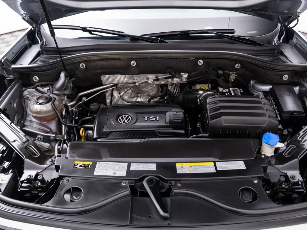 2022 Volkswagen Atlas Cross Sport 2.0T SEL R-Line