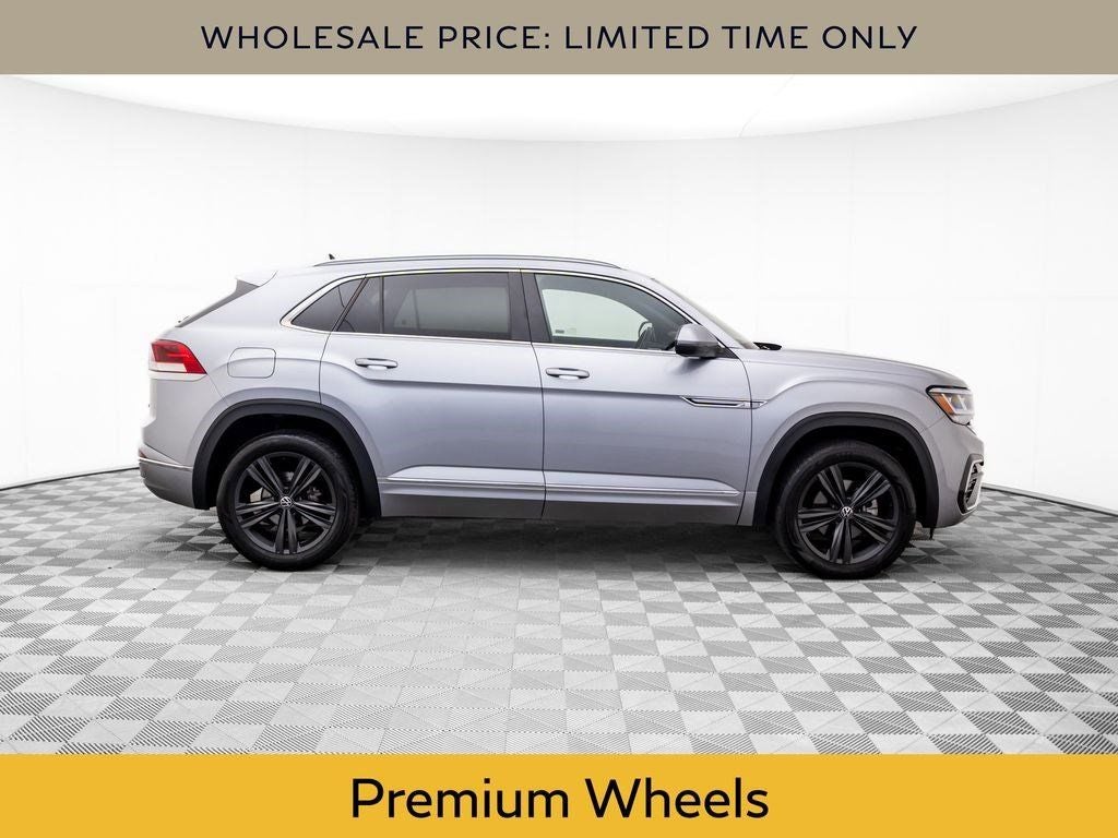 2022 Volkswagen Atlas Cross Sport 2.0T SEL R-Line