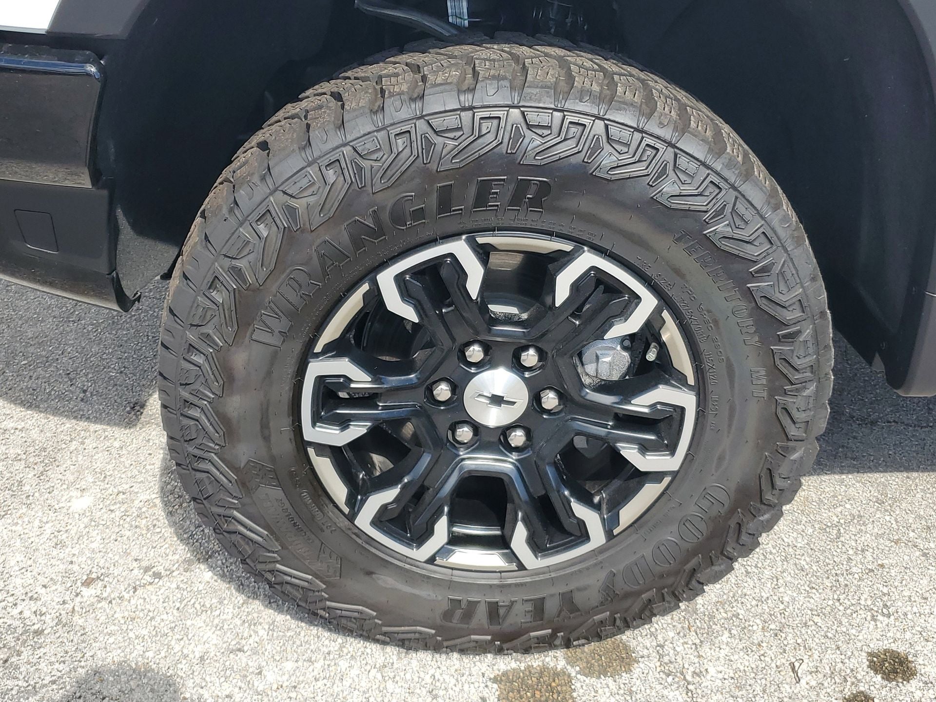 2025 Chevrolet Silverado 1500 ZR2