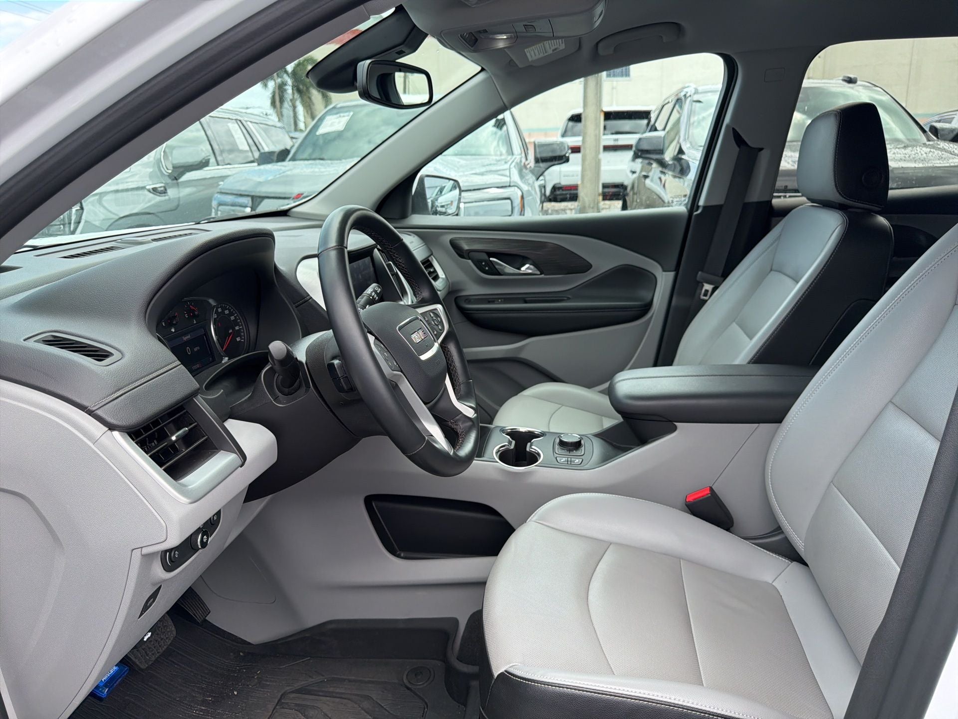 2023 GMC Terrain SLT