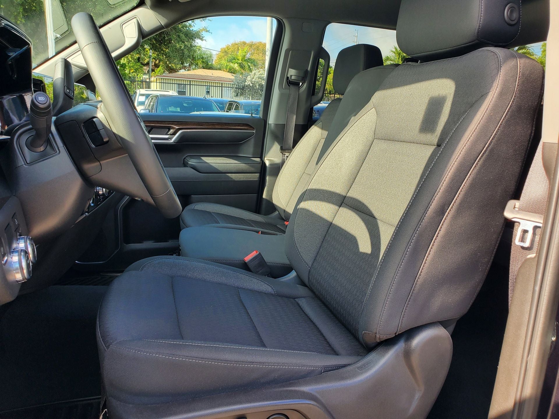 2023 GMC Sierra 1500 SLE