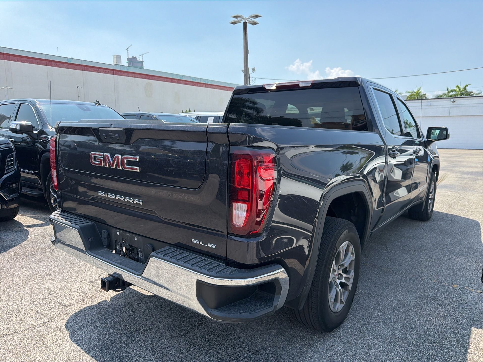 2023 GMC Sierra 1500 SLE