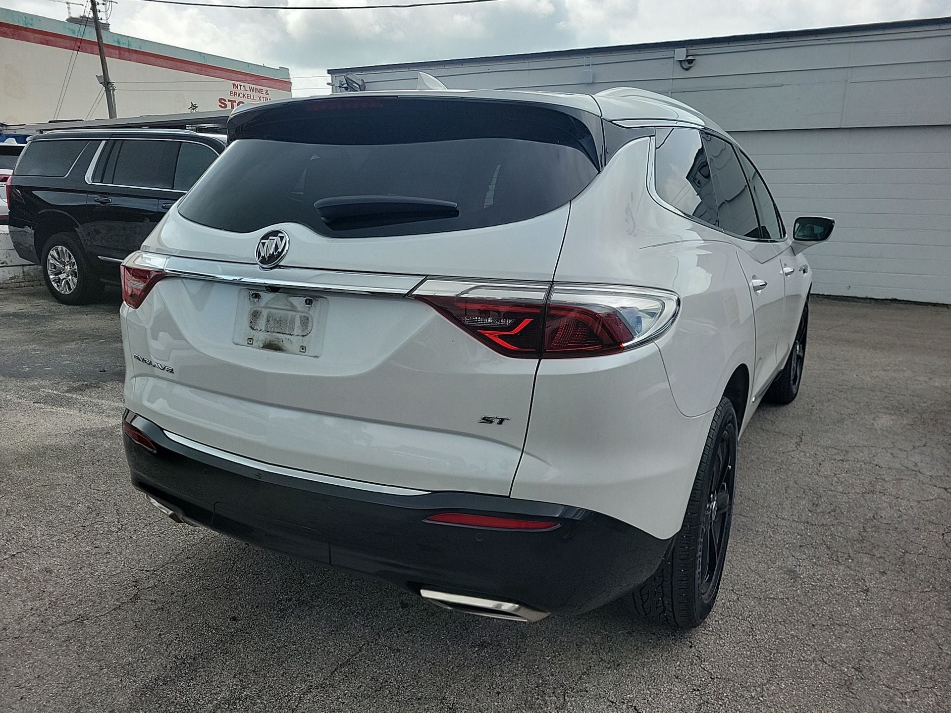 2023 Buick Enclave Essence