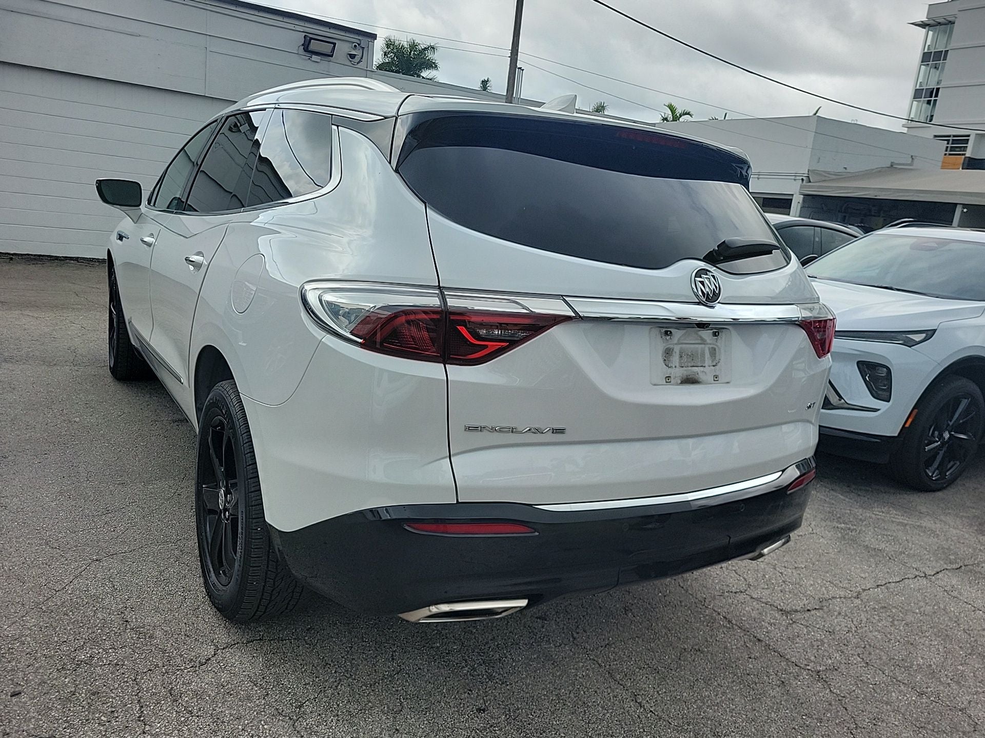 2023 Buick Enclave Essence