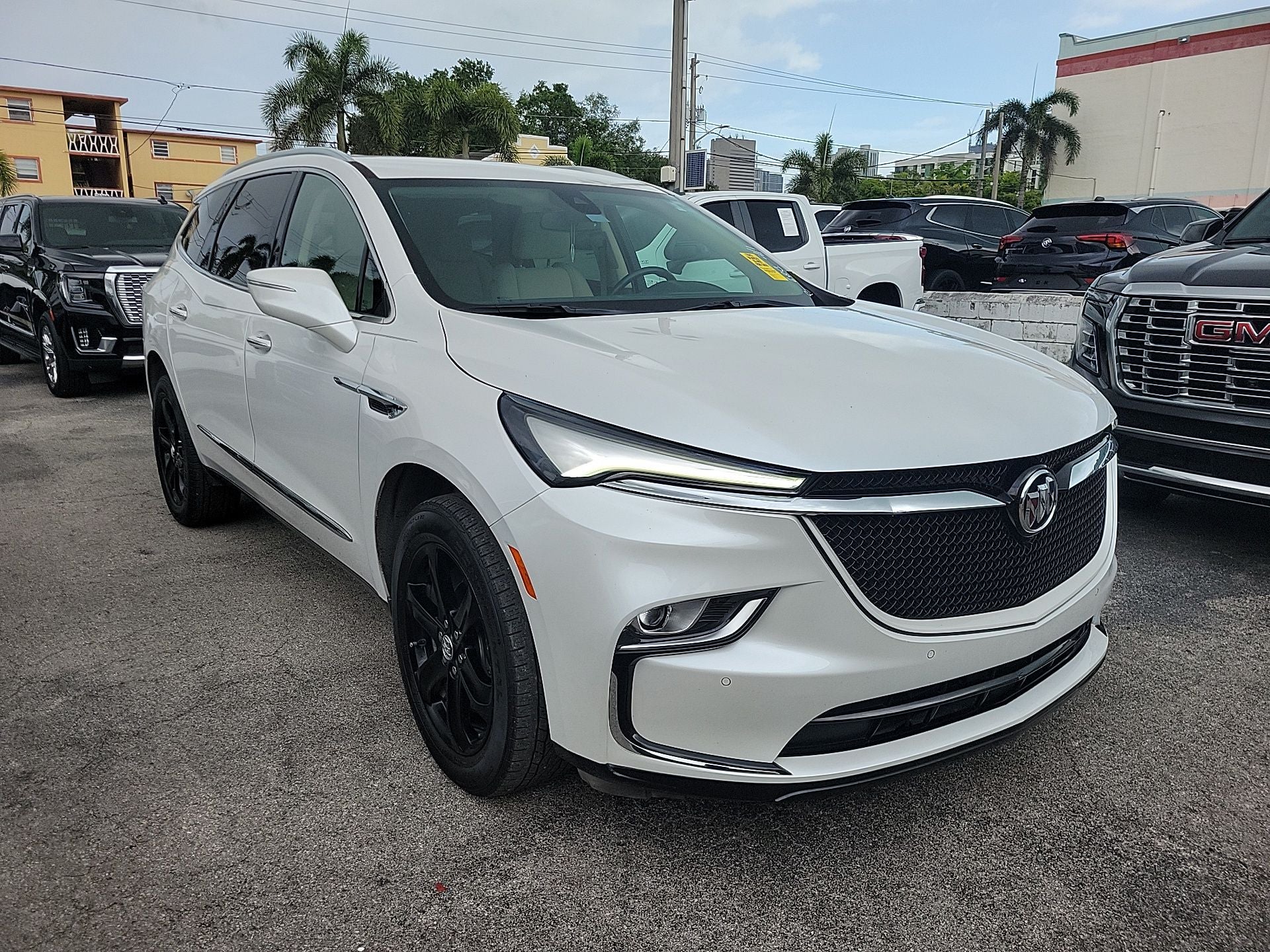 2023 Buick Enclave Essence