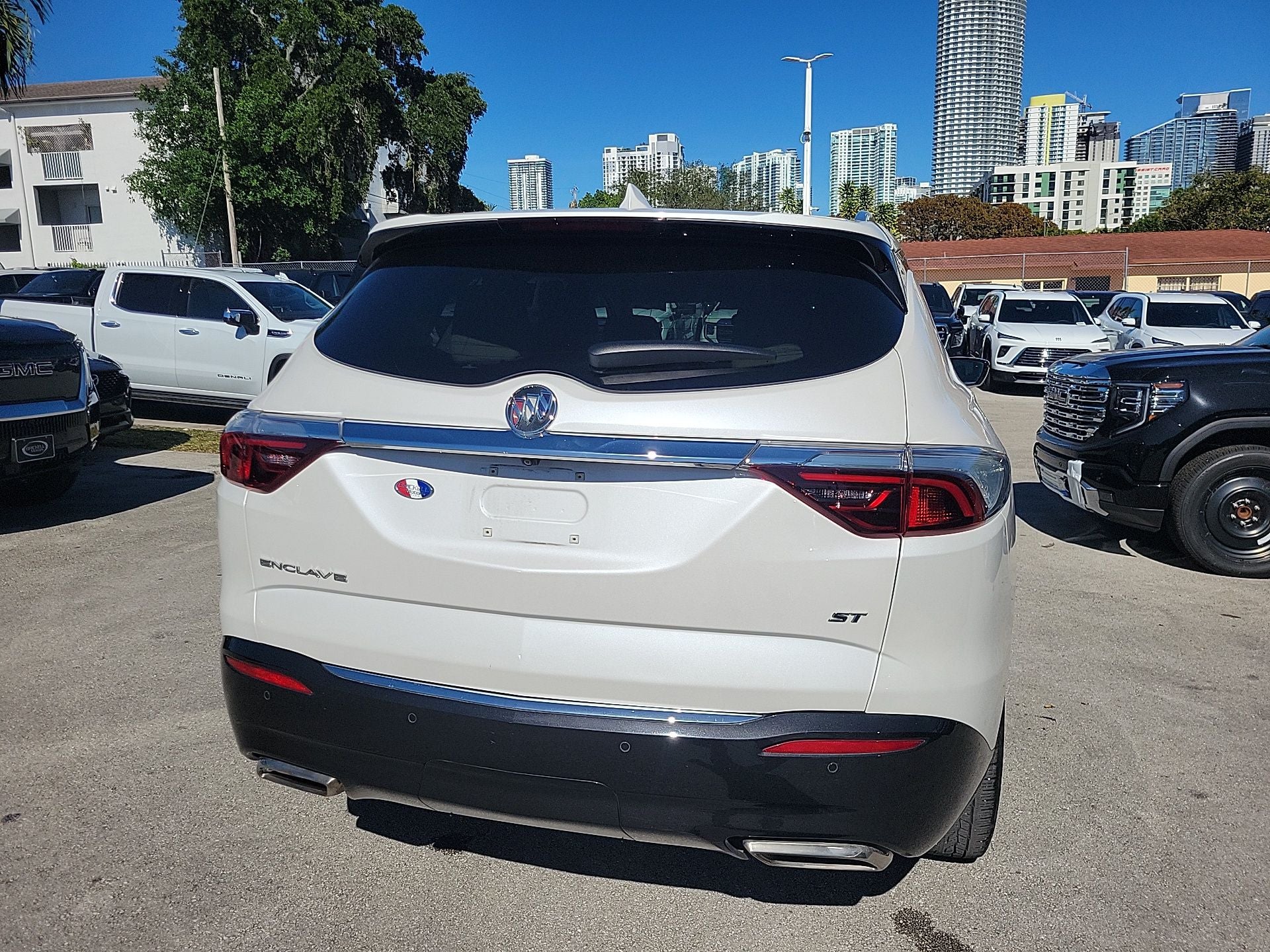 2024 Buick Enclave Essence