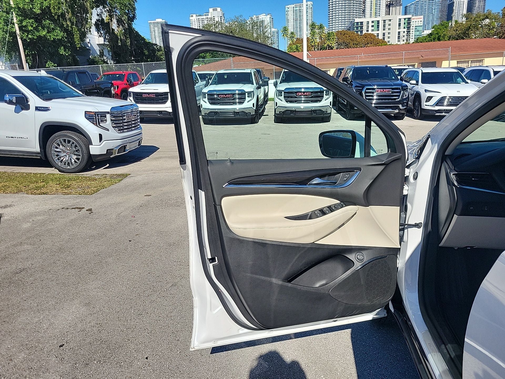 2024 Buick Enclave Essence