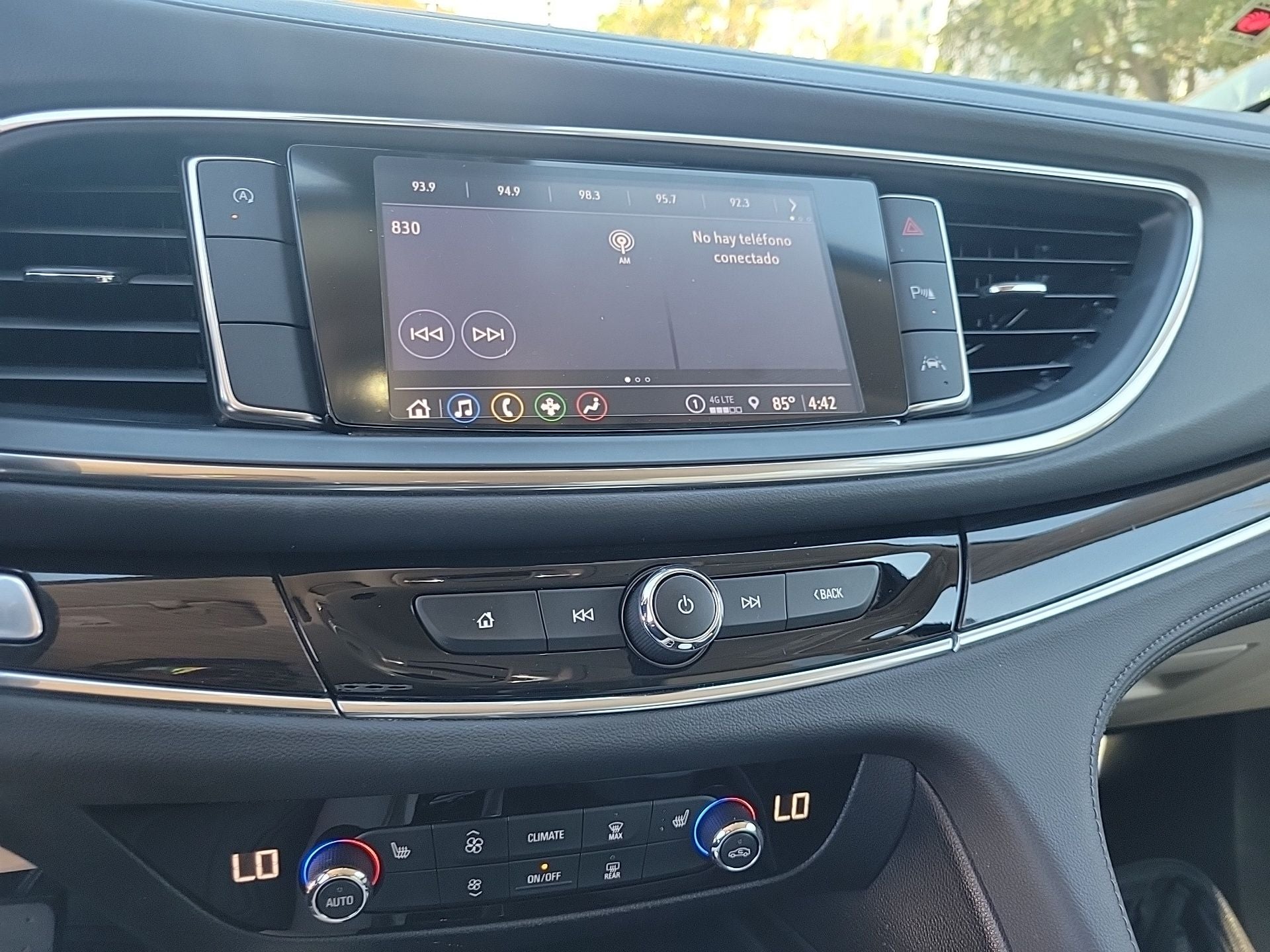 2024 Buick Enclave Essence