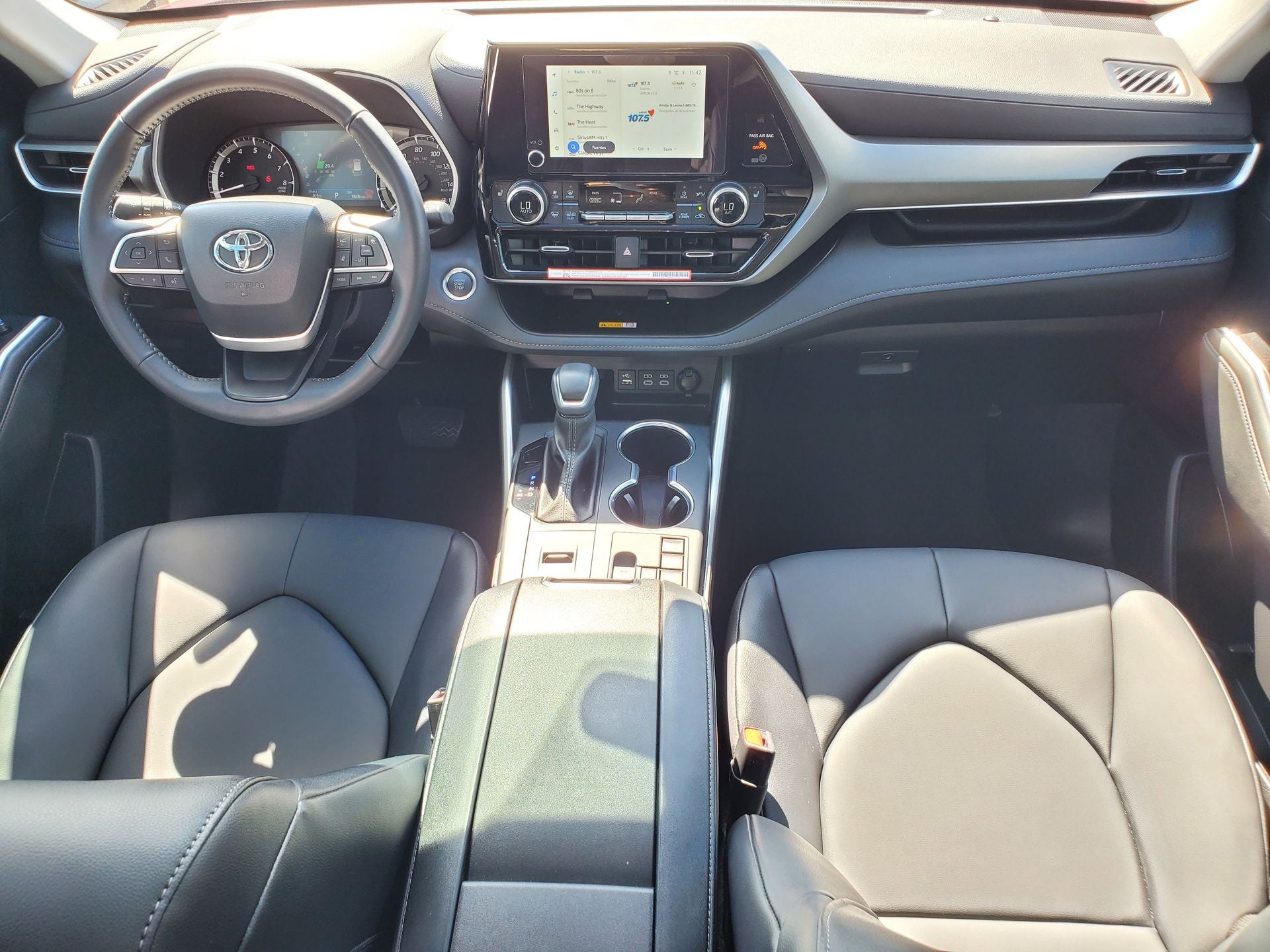 2025 Toyota Highlander LE