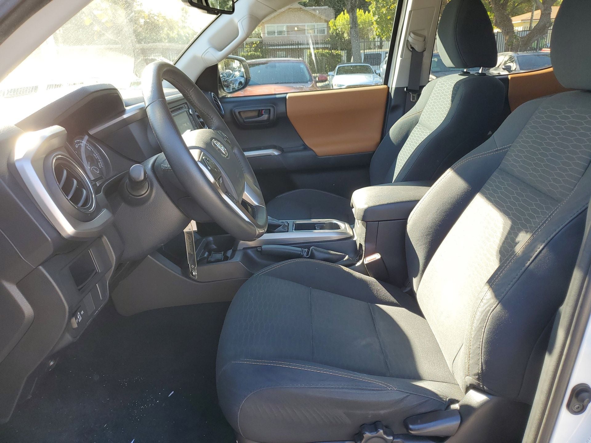 2017 Toyota Tacoma SR5 V6