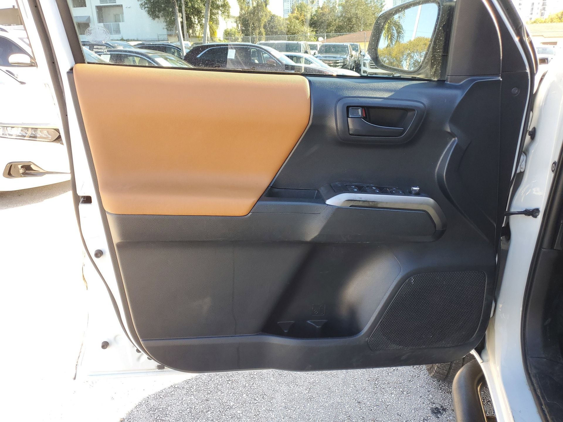 2017 Toyota Tacoma SR5 V6