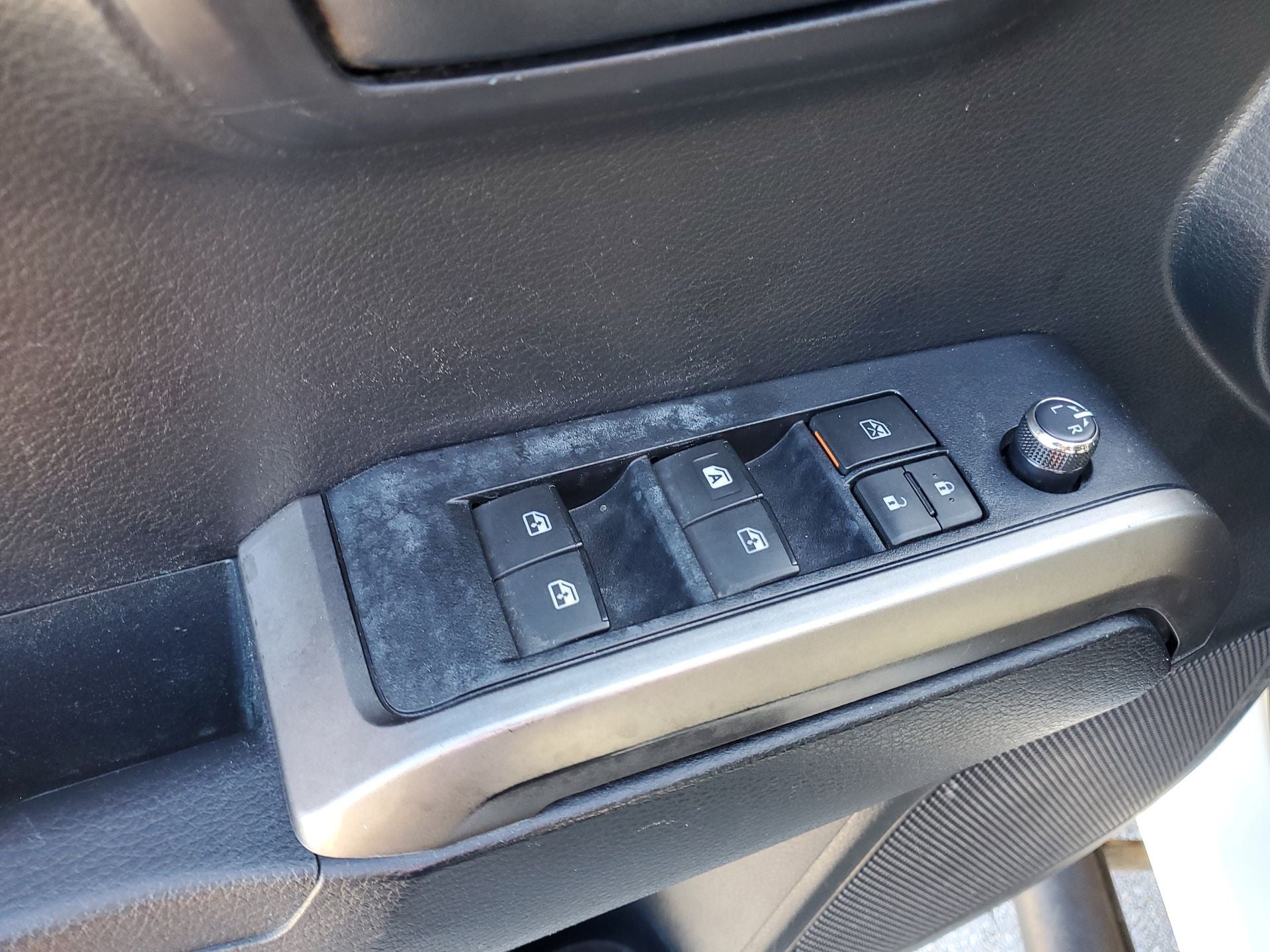 2017 Toyota Tacoma SR5 V6