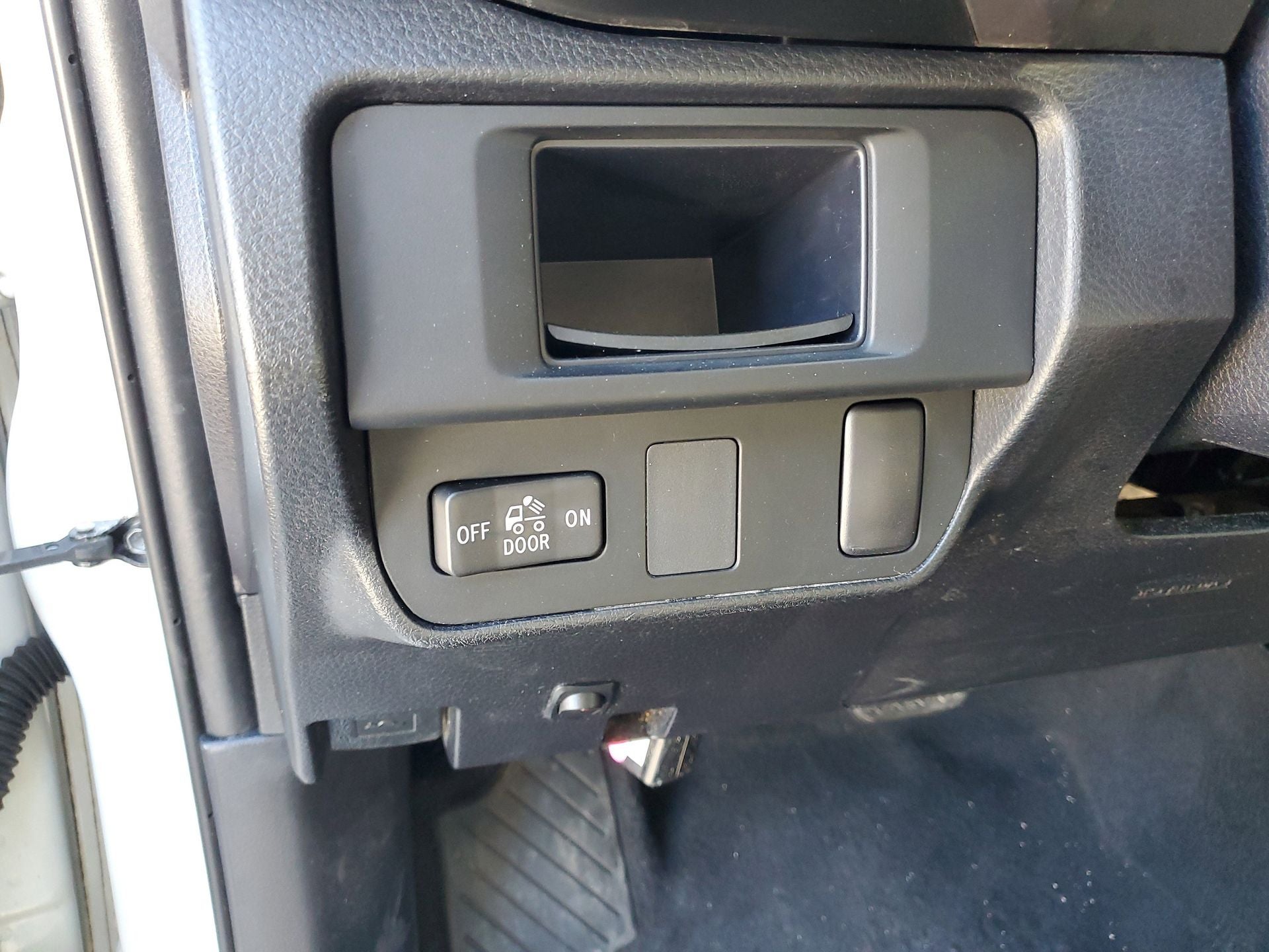 2017 Toyota Tacoma SR5 V6