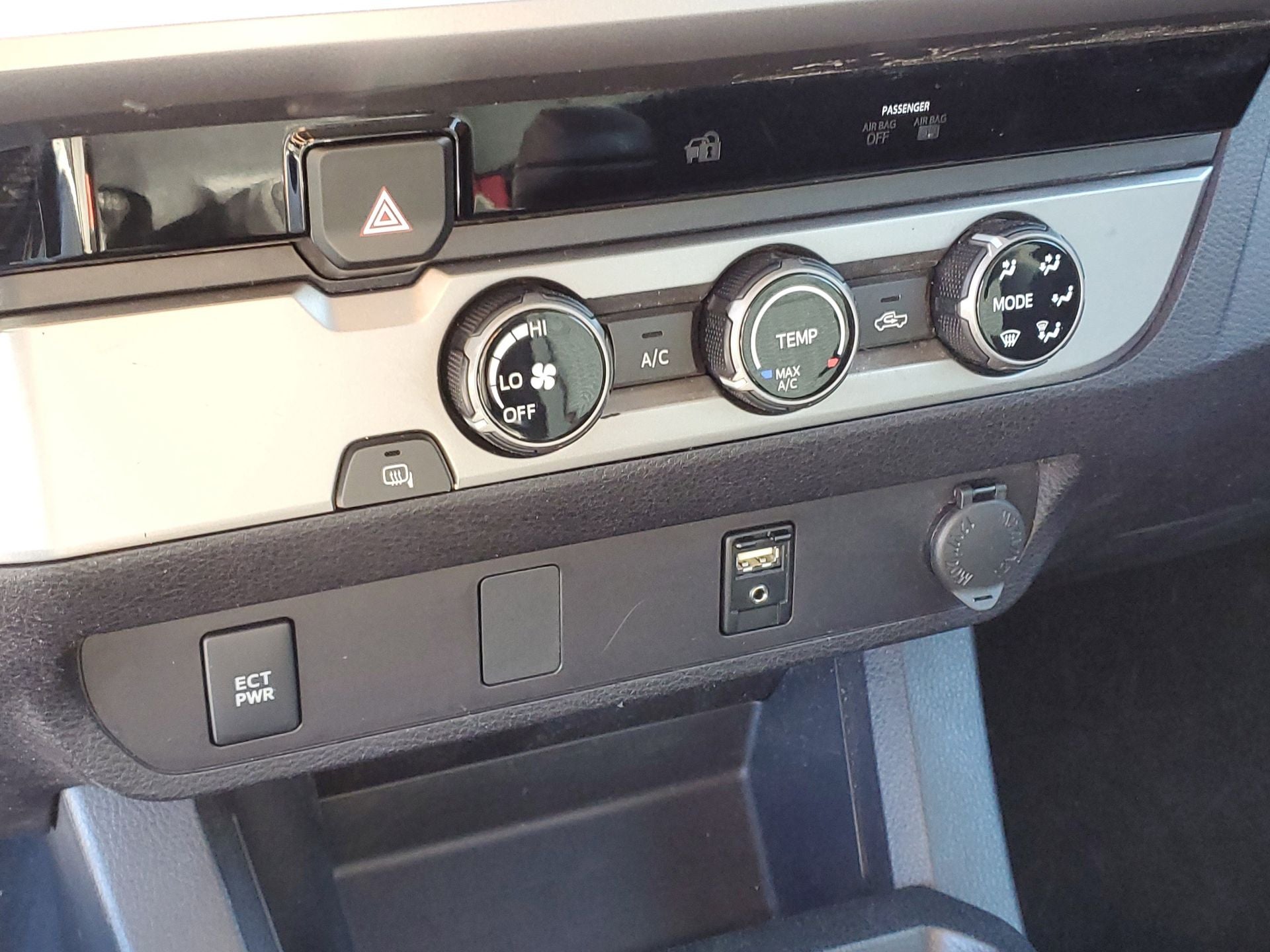 2017 Toyota Tacoma SR5 V6