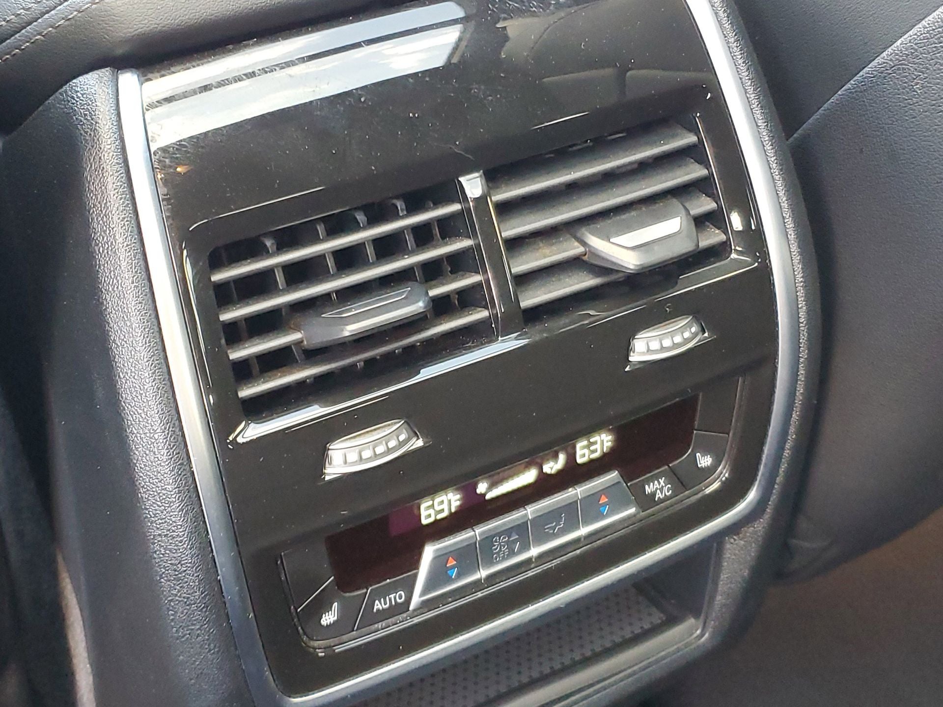 2024 BMW X6 xDrive40i