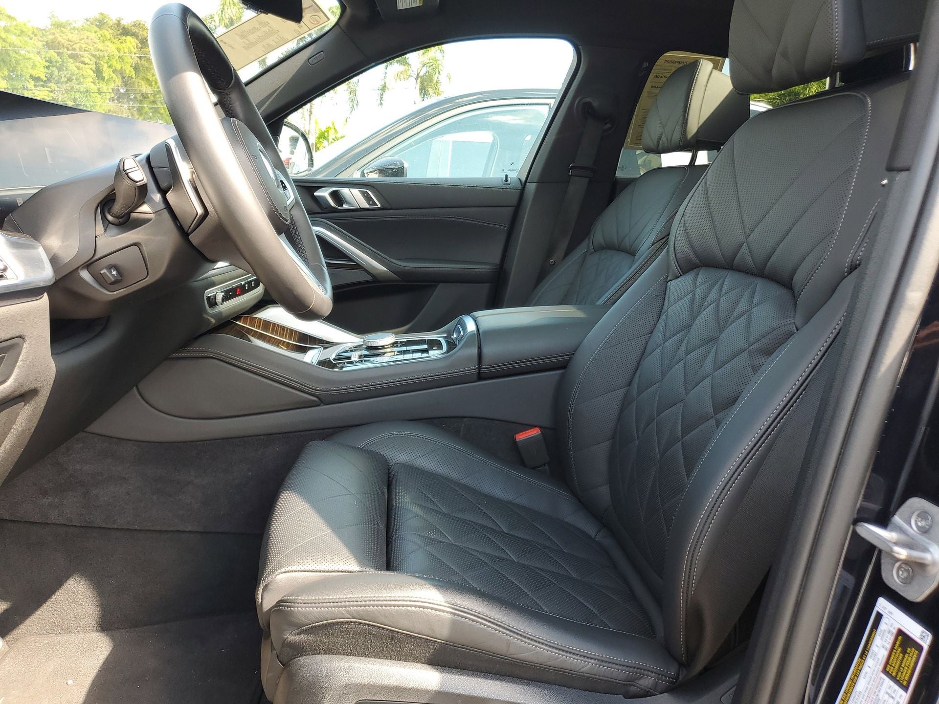 2024 BMW X6 xDrive40i