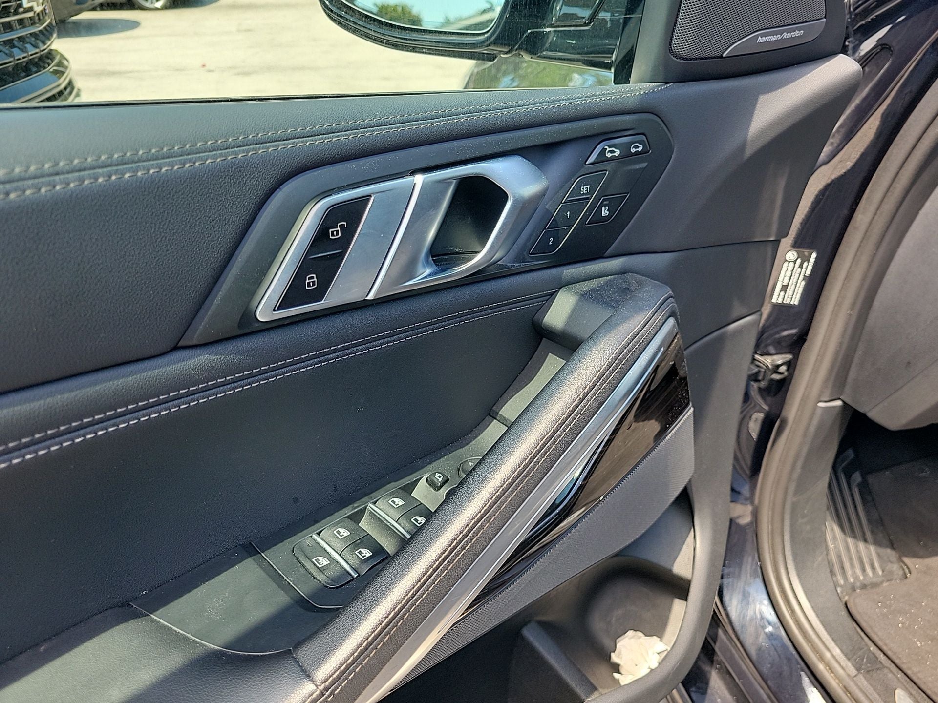 2025 BMW X6 xDrive40i