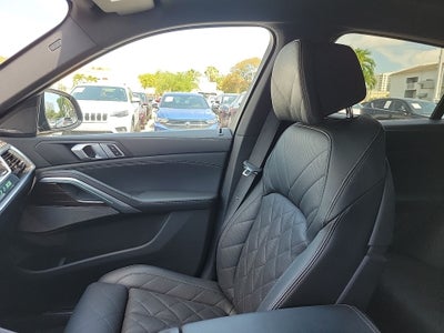 2025 BMW X6 xDrive40i