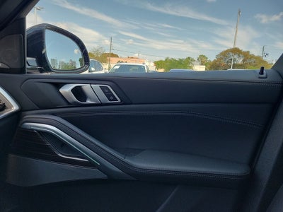 2025 BMW X6 xDrive40i