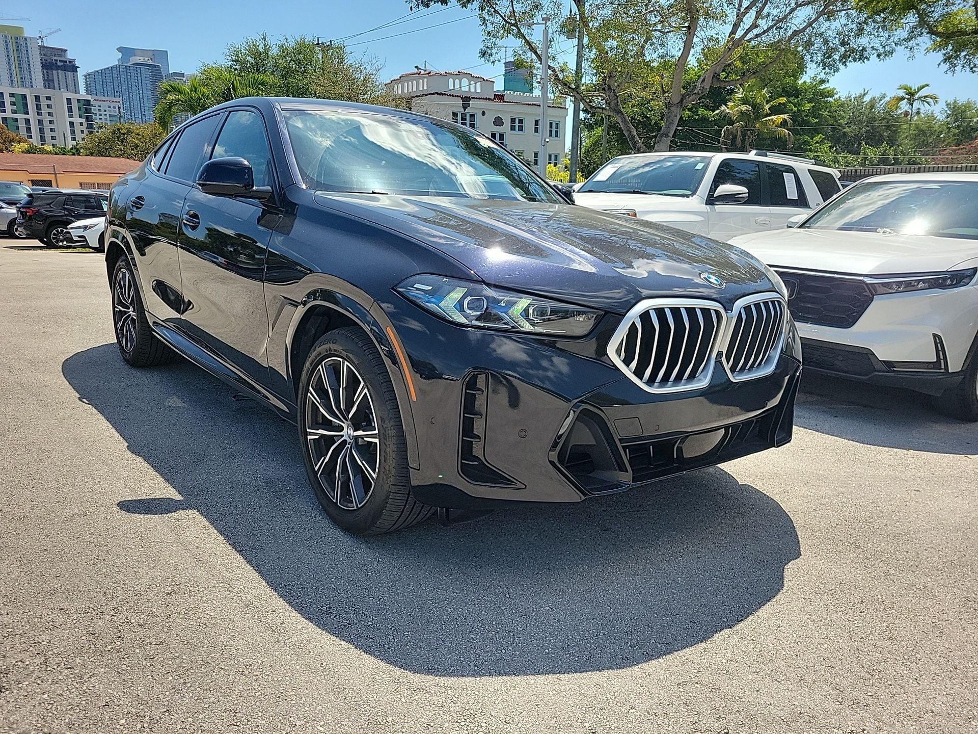 2025 BMW X6 xDrive40i