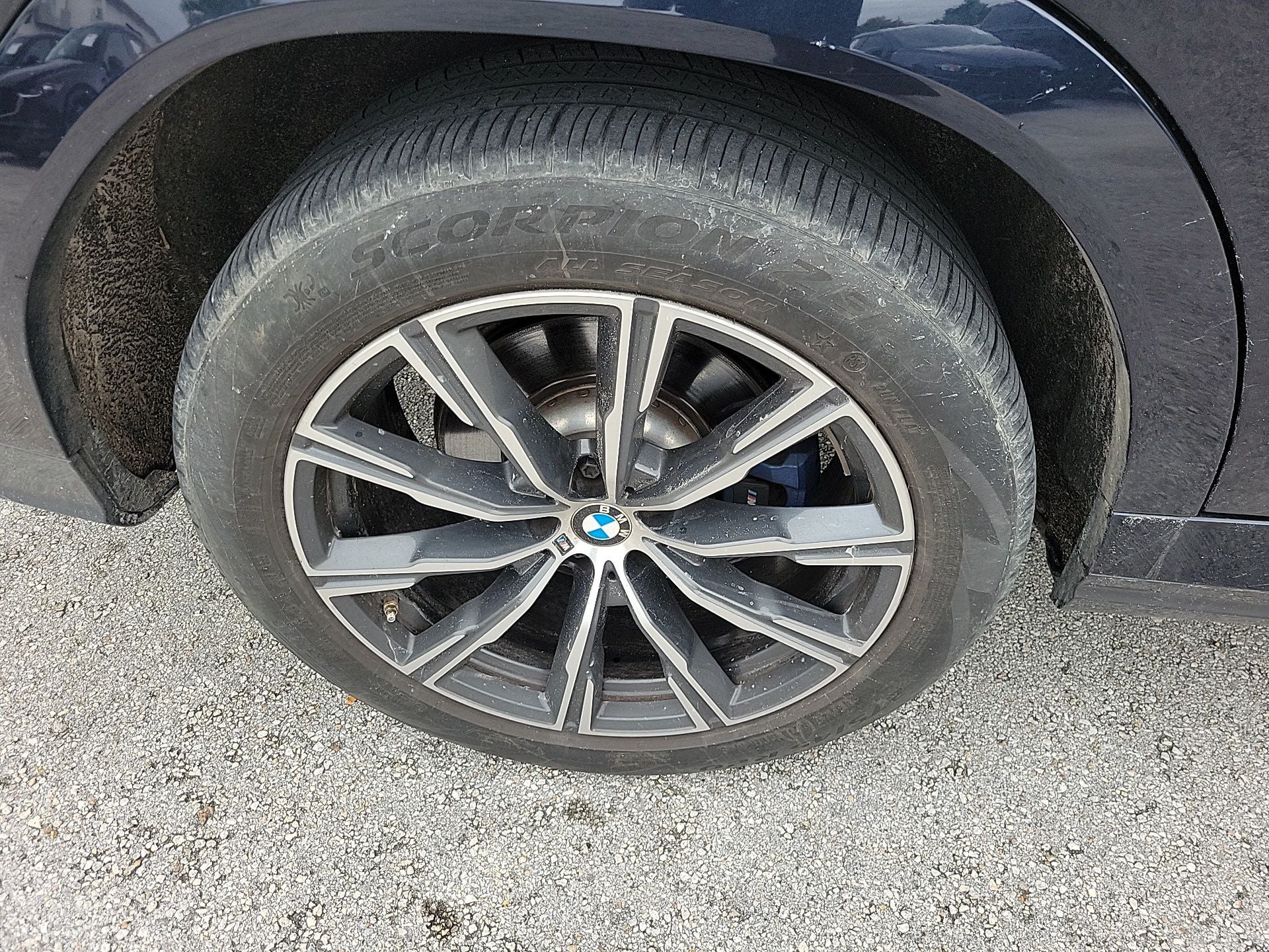 2022 BMW X6 xDrive40i