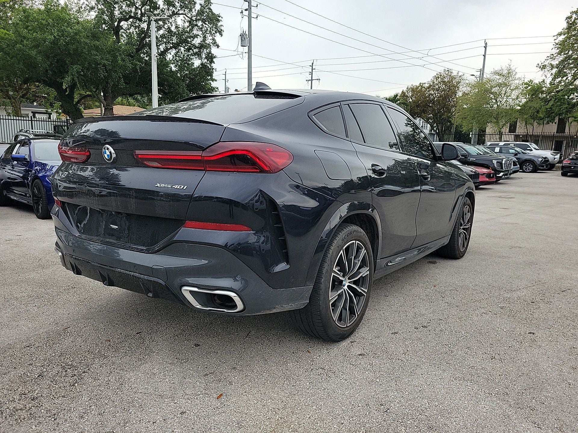 2022 BMW X6 xDrive40i