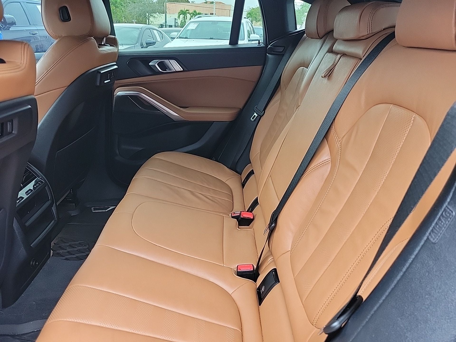 2022 BMW X6 xDrive40i