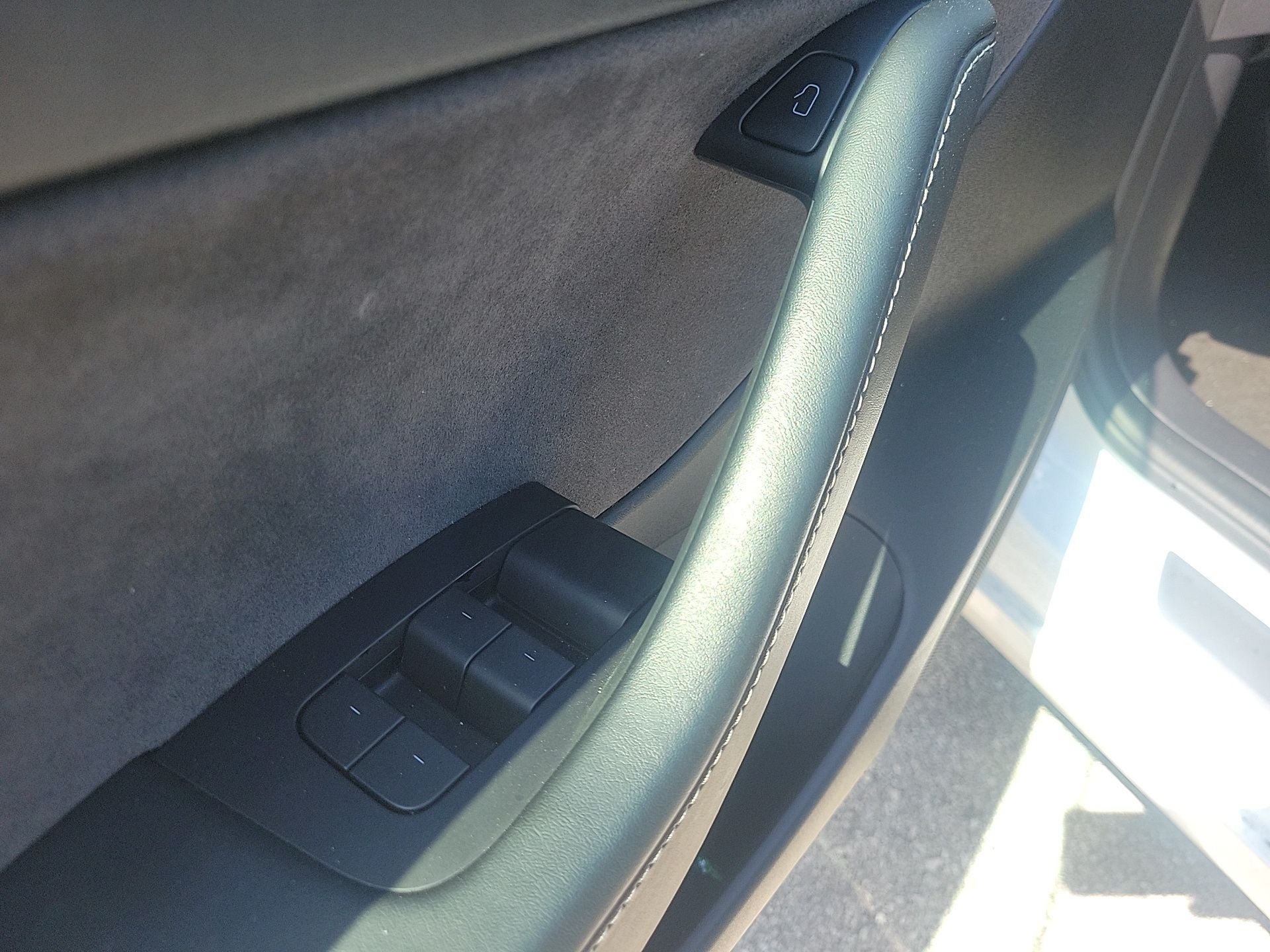 2022 Tesla Model 3 Base